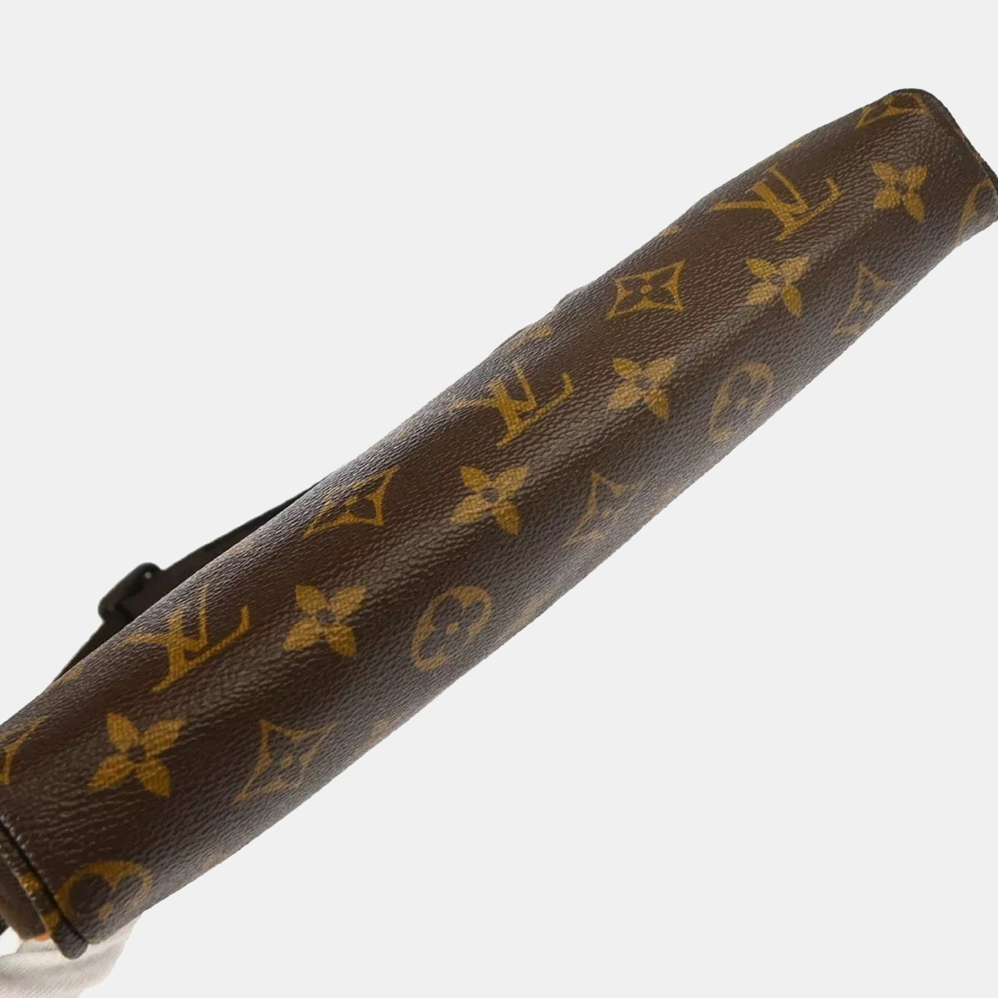 Louis Vuitton Monogram Trotteur Beaubourg Shoulder Bag 