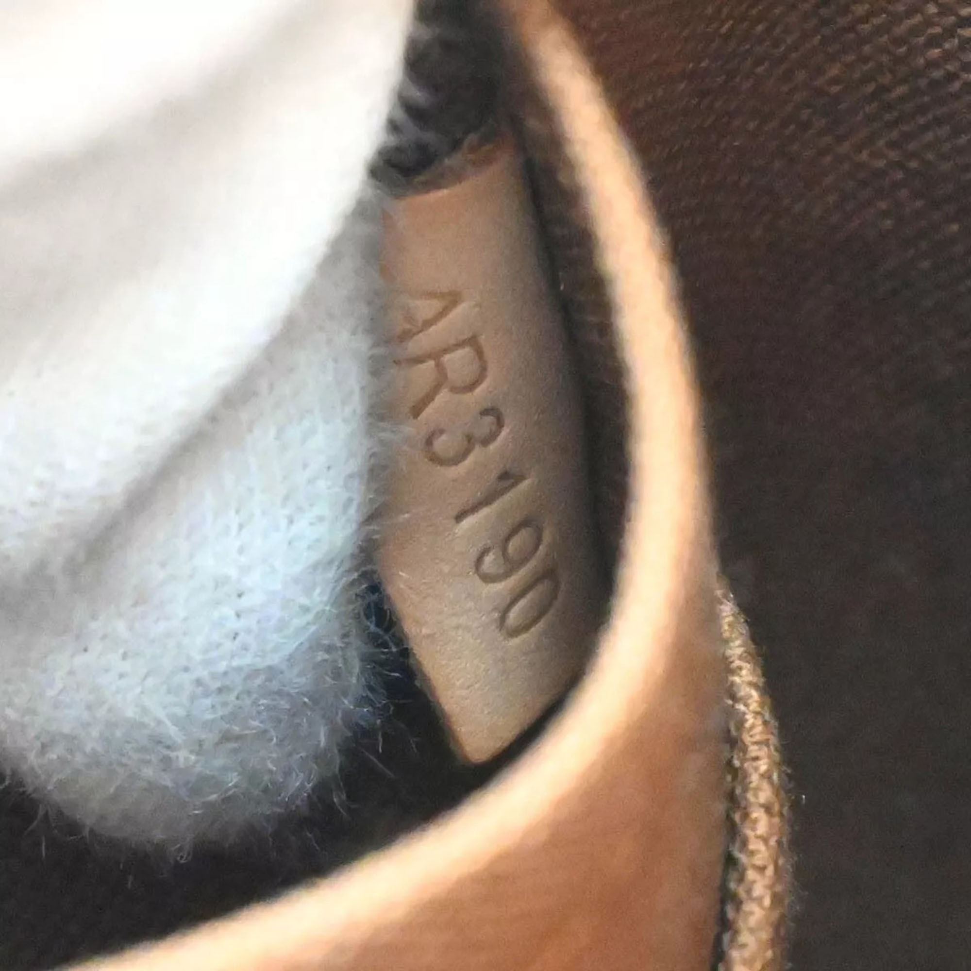 Louis Vuitton Monogram Trotteur Beaubourg Shoulder Bag 