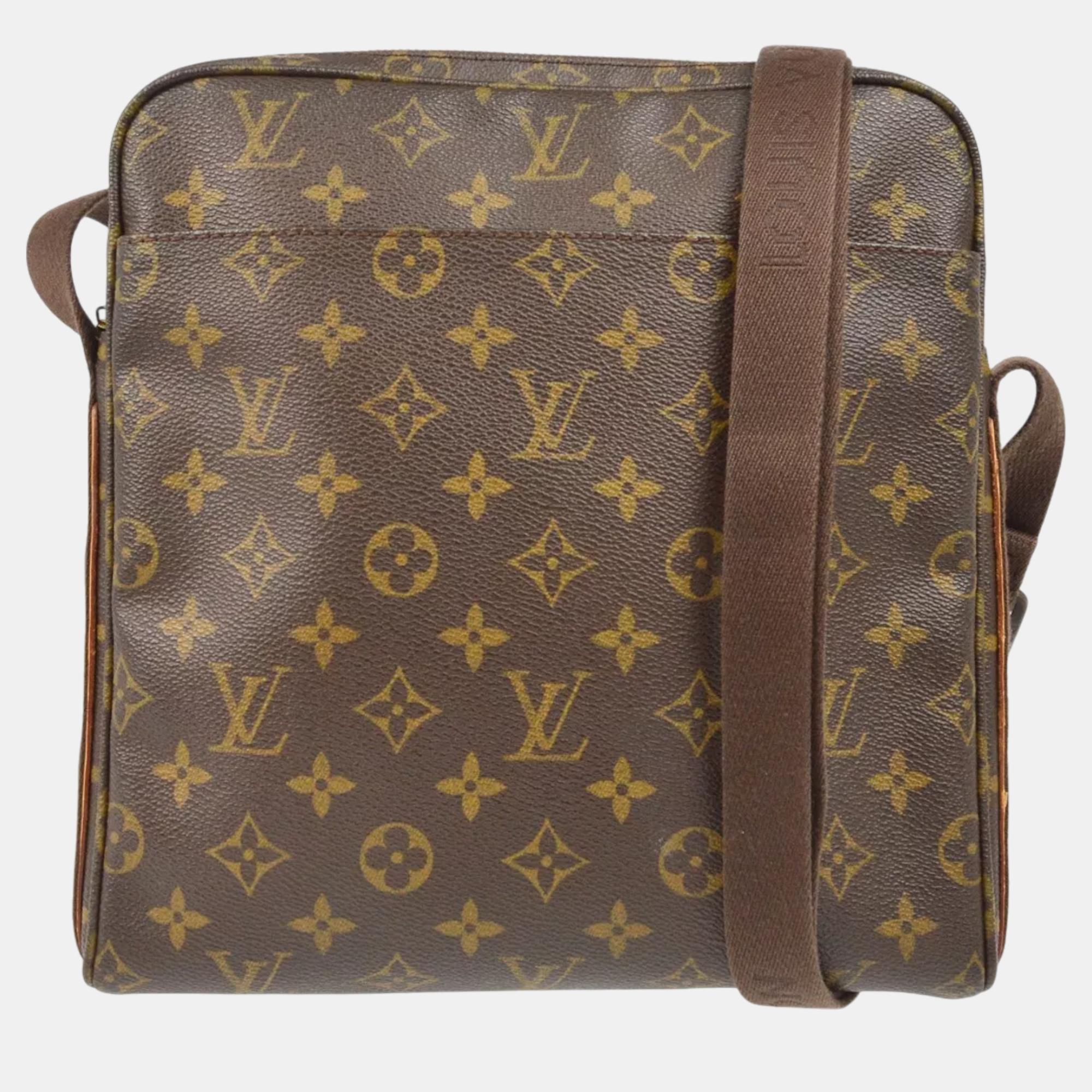 

Louis Vuitton Monogram Trotteur Beaubourg Shoulder Bag, Brown