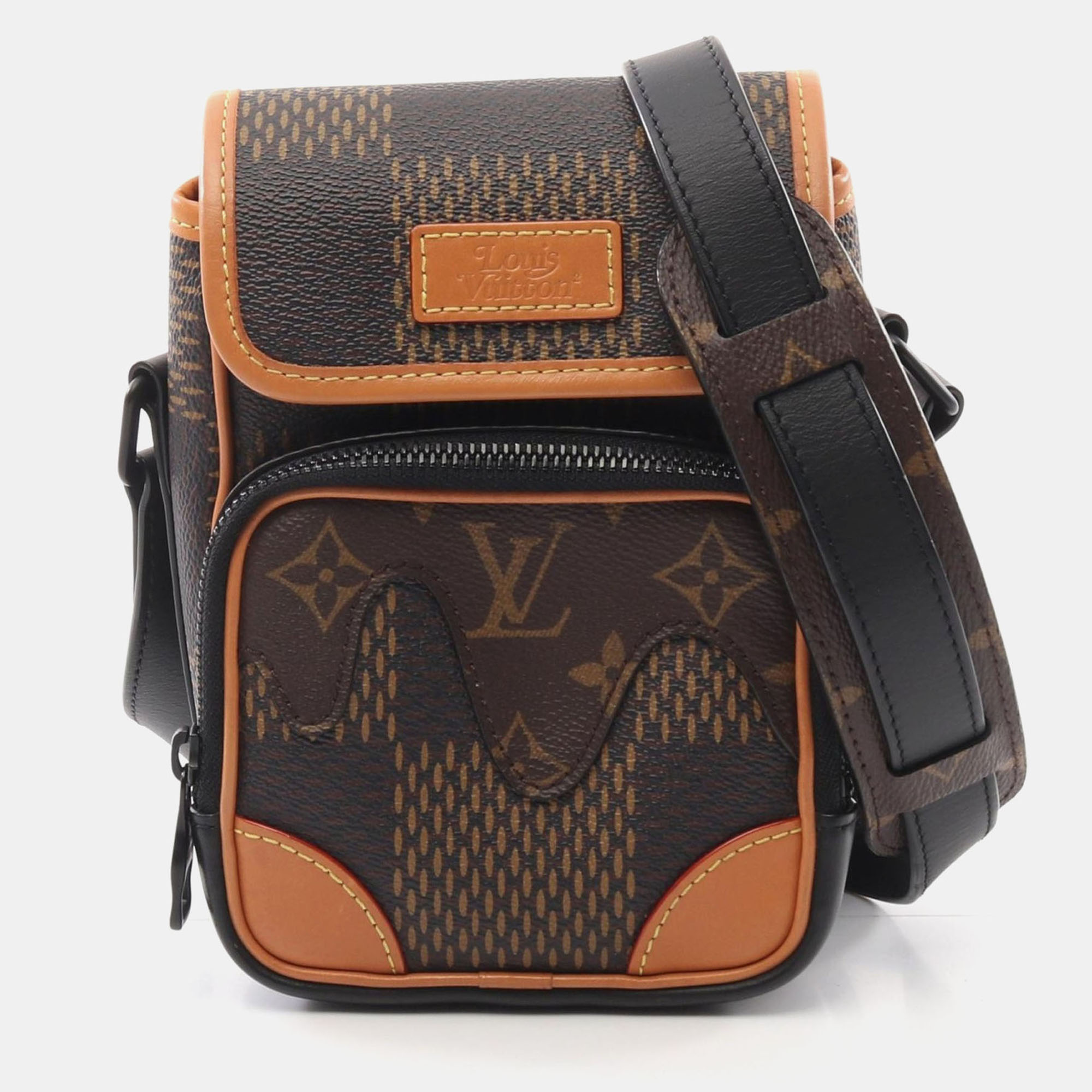 

Louis Vuitton Black Brown Damier Giant Nigo Amazon Messenger Bag
