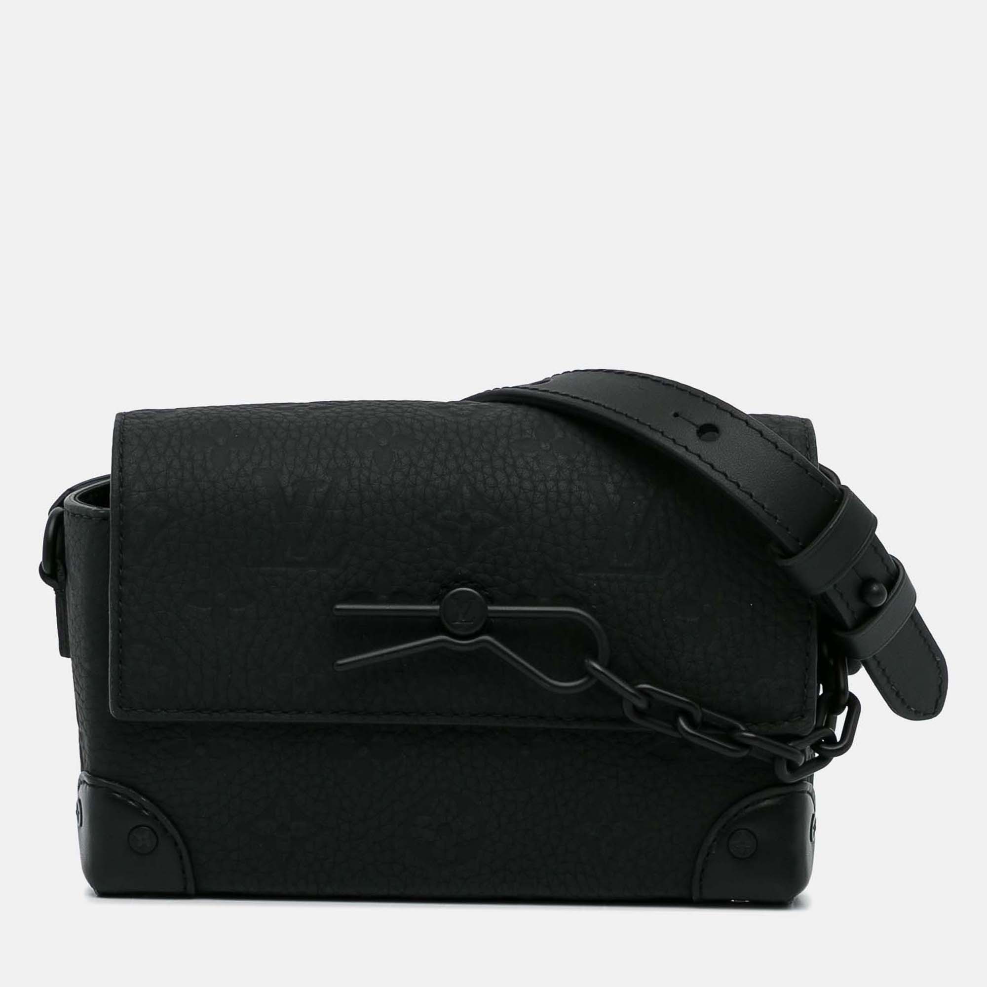 

Louis Vuitton Black Monogram Taurillon Steamer Wearable Wallet