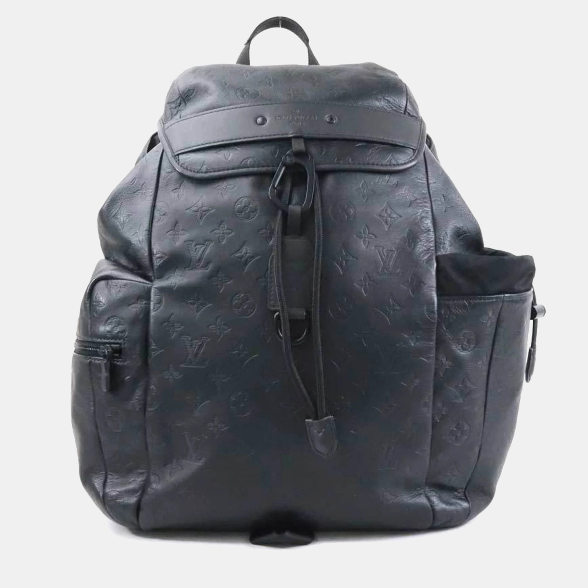 

Louis Vuitton Monogram Shadow Discovery Black Backpack