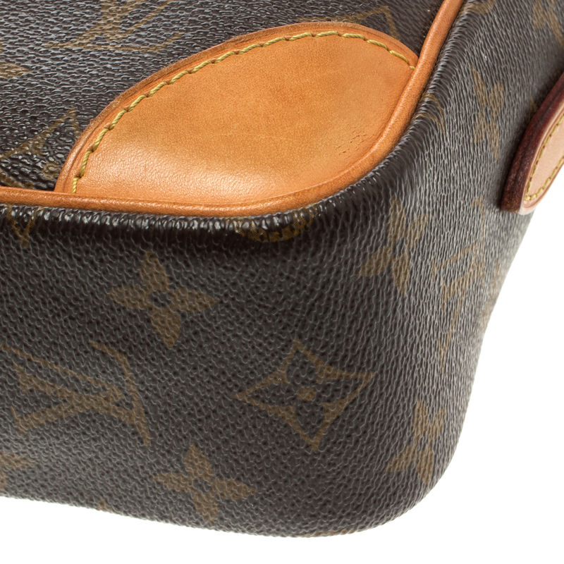 Brown Coated Canvas Louis Vuitton Trocadero 27 Cloth ref.968397