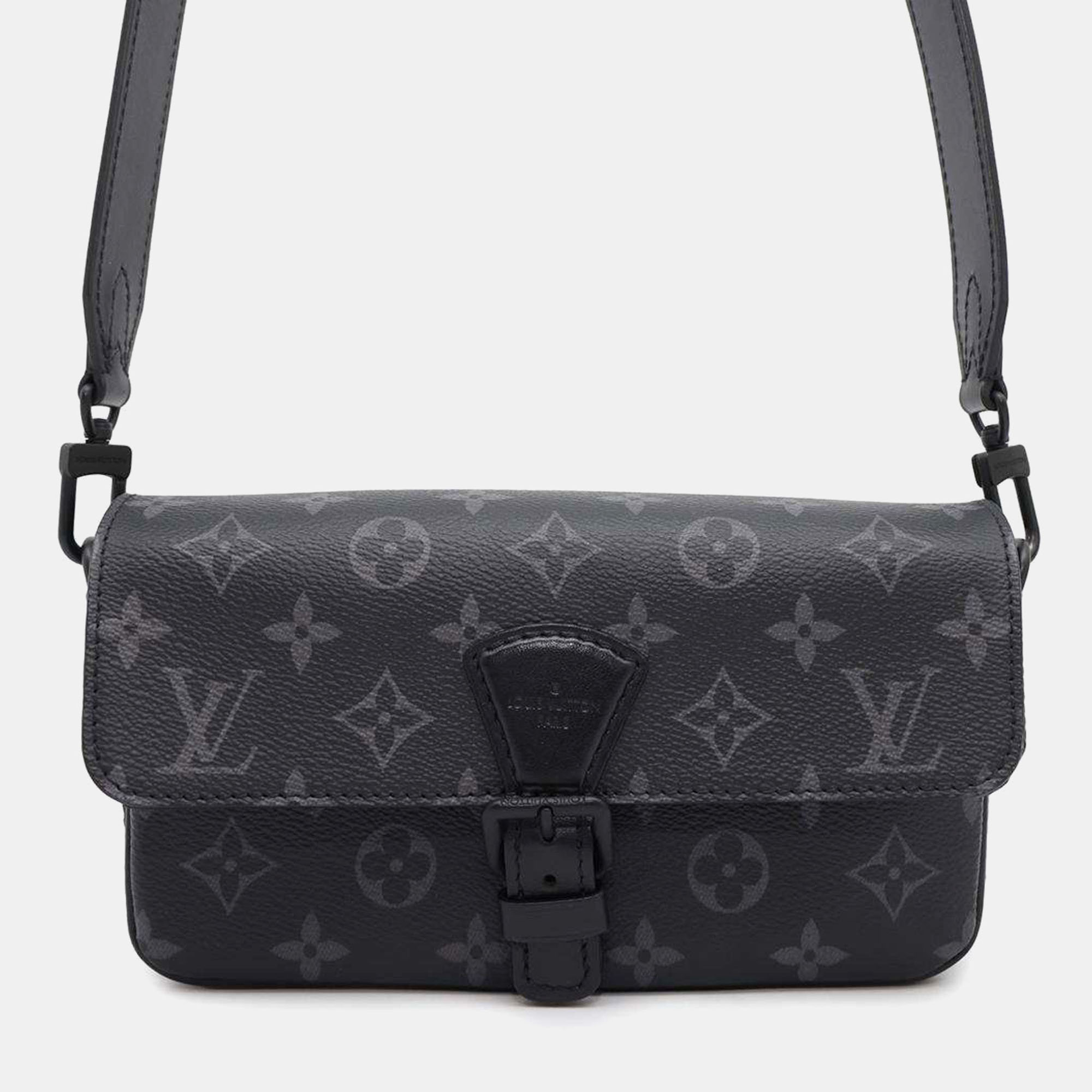

Louis Vuitton Wearable Wallet Black Monogram Eclipse Montsouris Bag