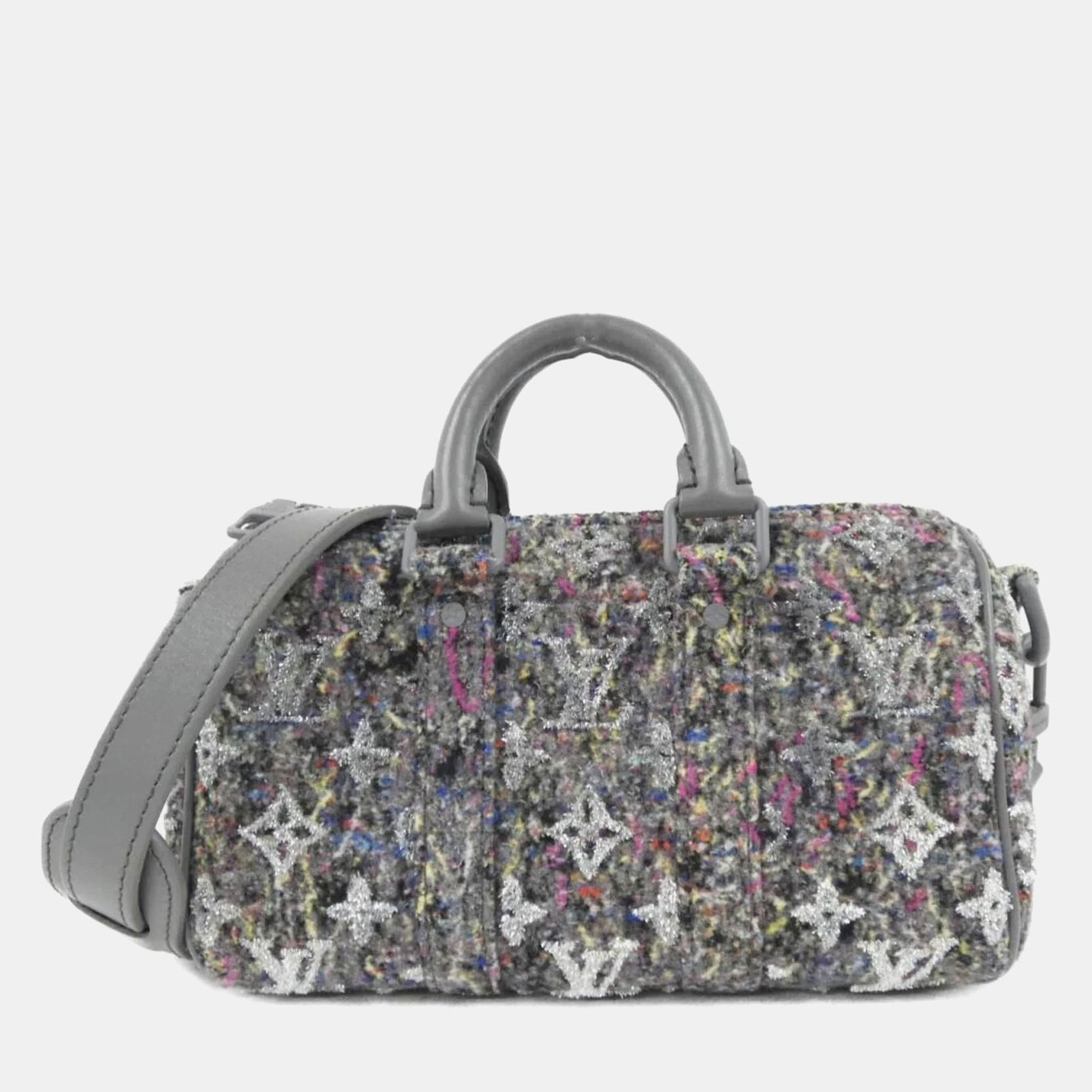 

Louis Vuitton Keepall  Gris Wool/Felt Boston Bag, Grey