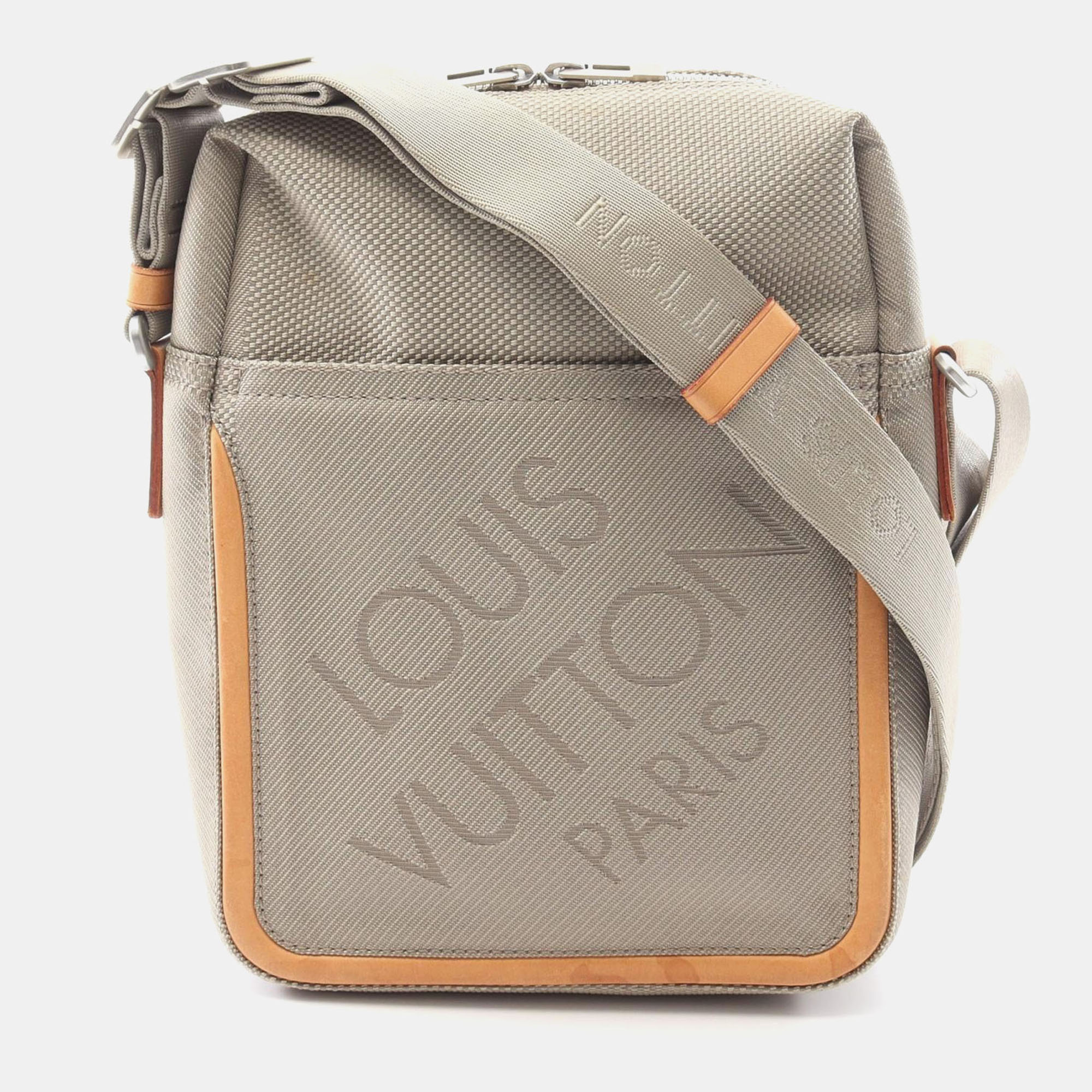 

Louis Vuitton Citadan Shoulder Bag Damier Jean Canvas Gray Sable, Grey