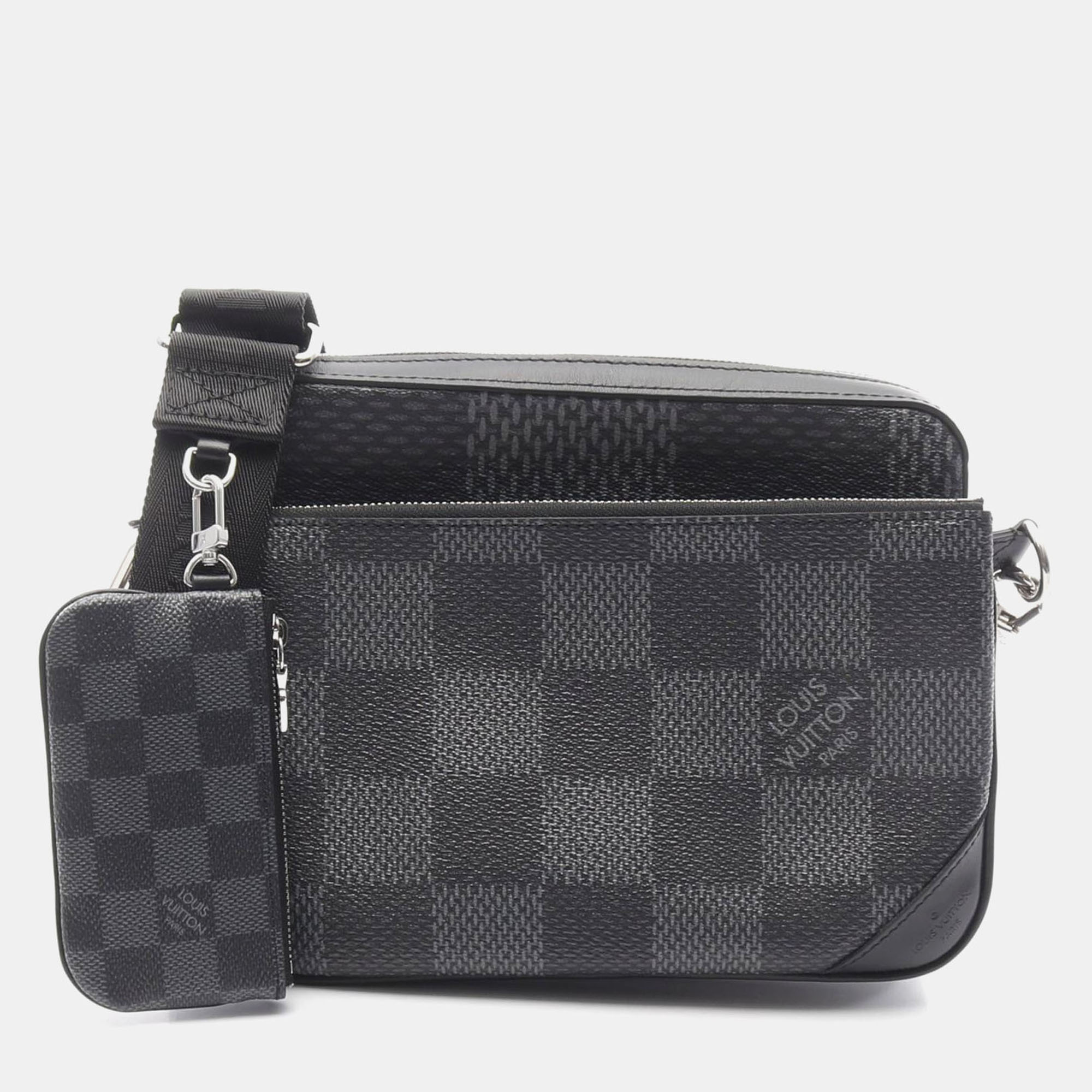 

Louis Vuitton Trio Messenger Damier Graphite Crossbody Bag, Black