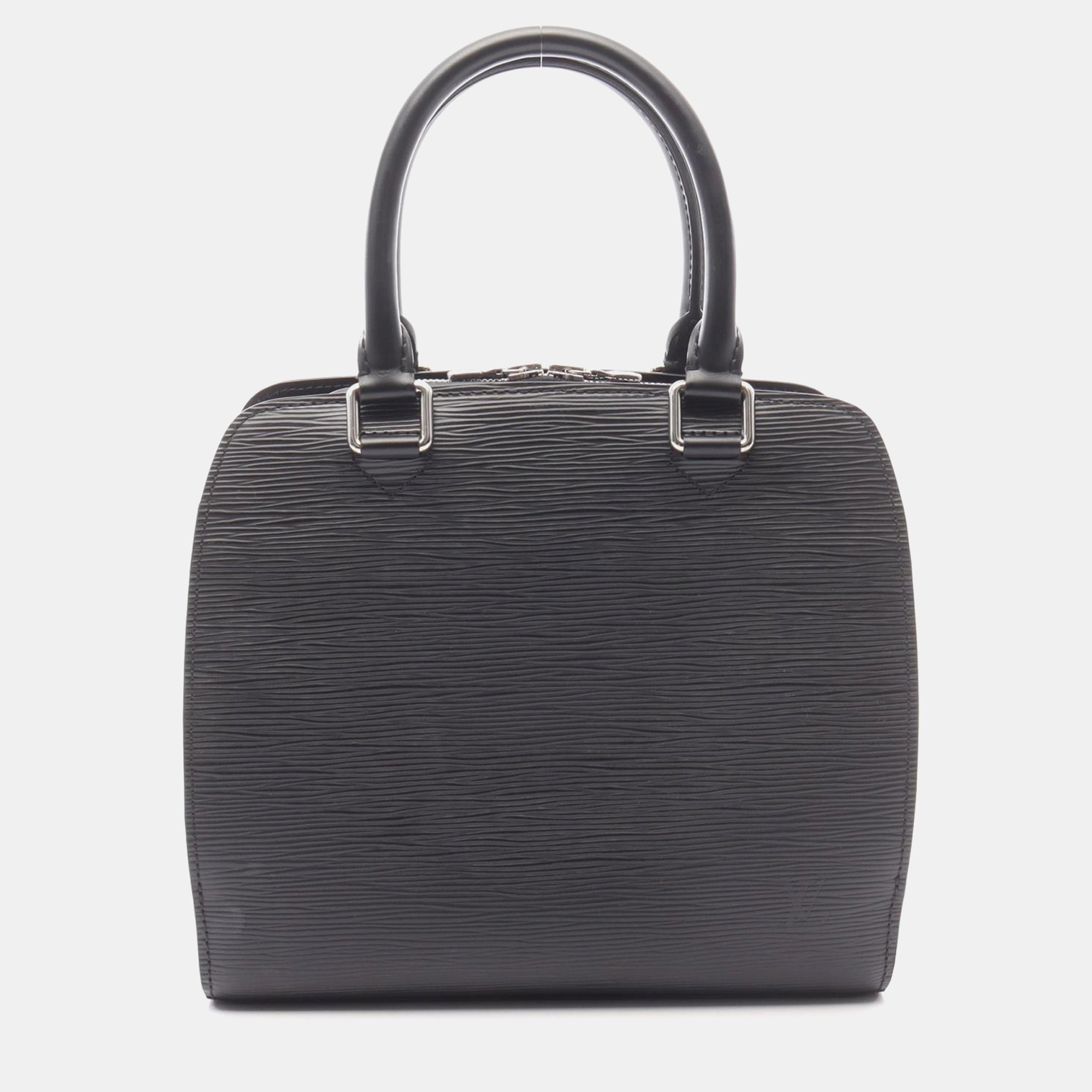 

Louis Vuitton Pont Neuf Black Epi Leather Top Handle Bag