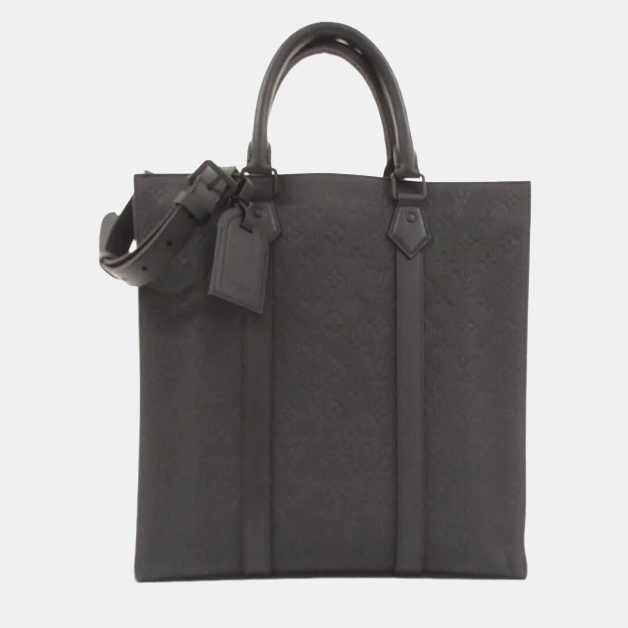 

Louis Vuitton Sac Plat Taurillon Monogram Leather Handbag, Black
