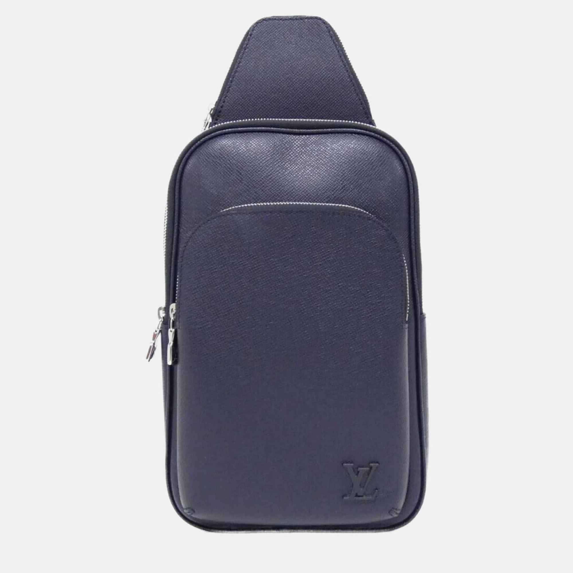 

Louis Vuitton Avenue Navy Blue Taiga Leather Sling Bag