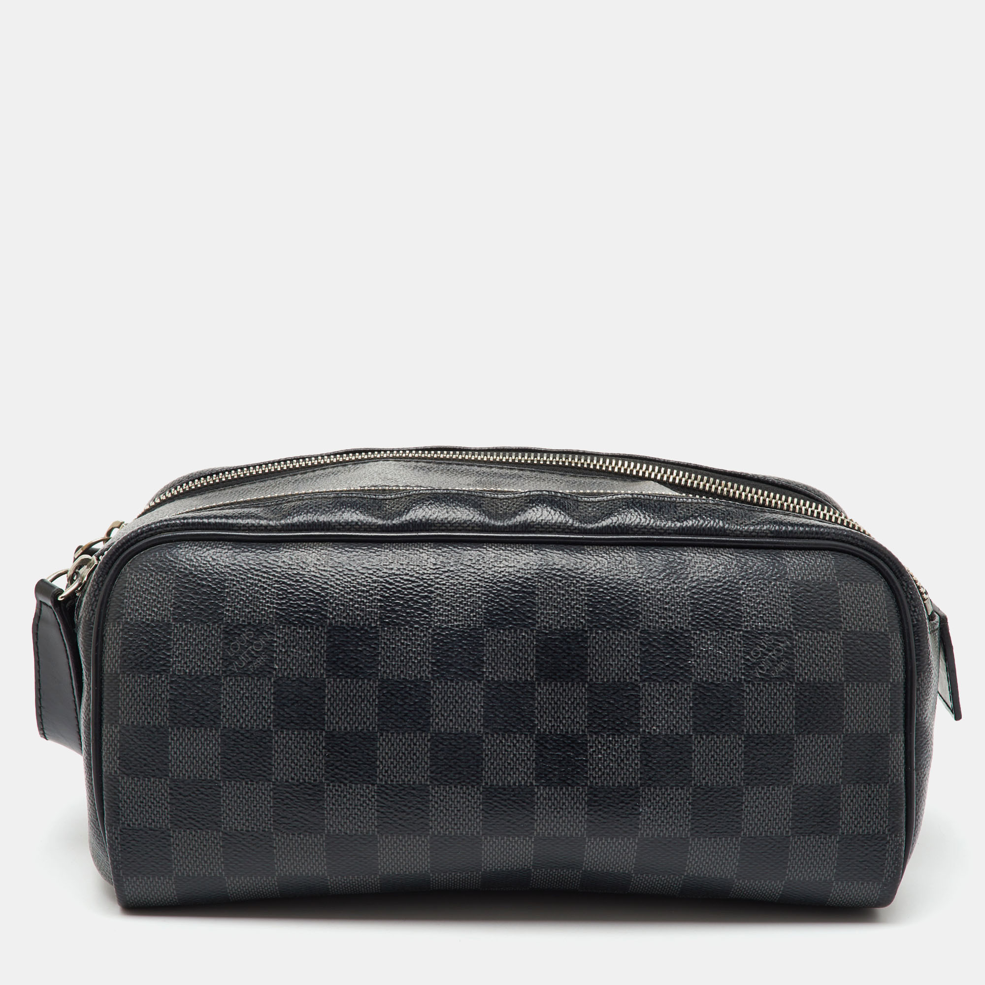 Pre-owned Louis Vuitton Damier Graphite Canvas Dopp Kit Toilet Pouch In Black