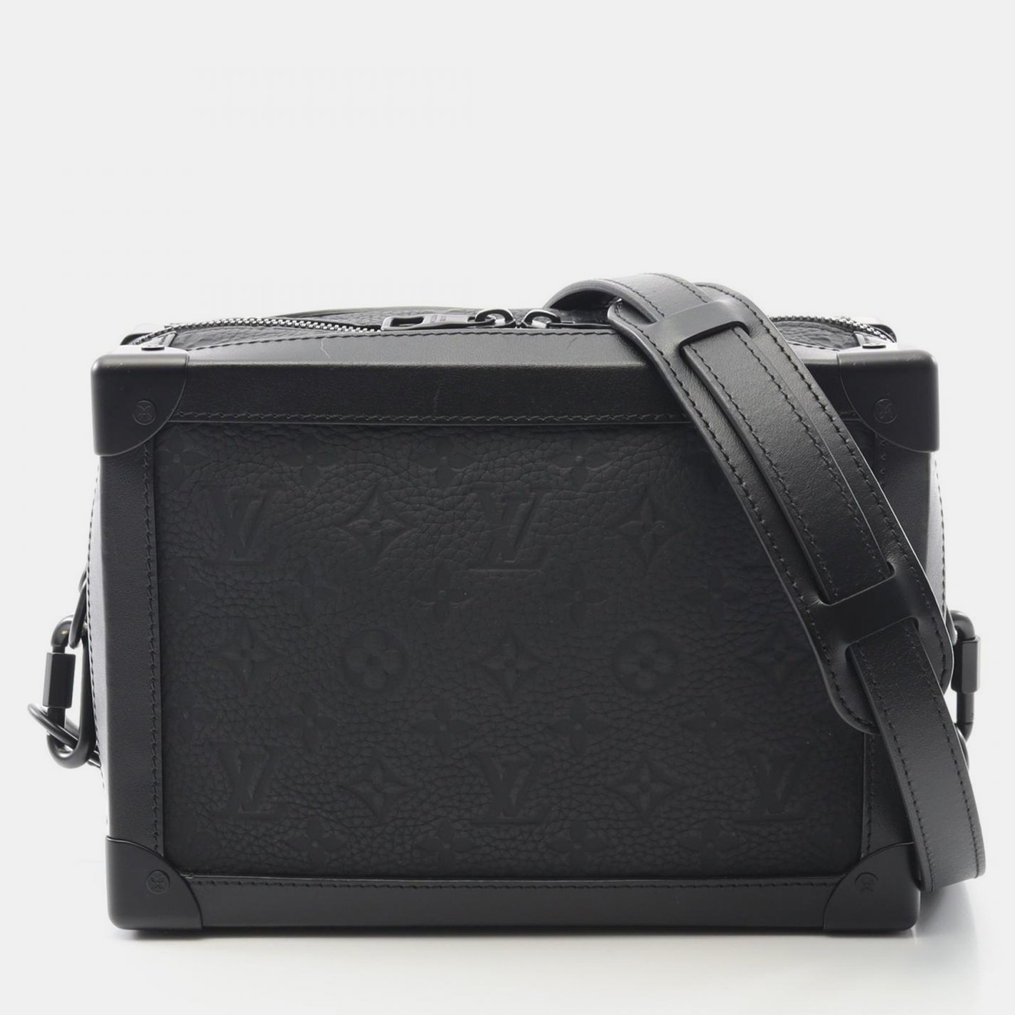 

Louis Vuitton Soft Trunk Monogram Taurillon Black Leather Shoulder Bag