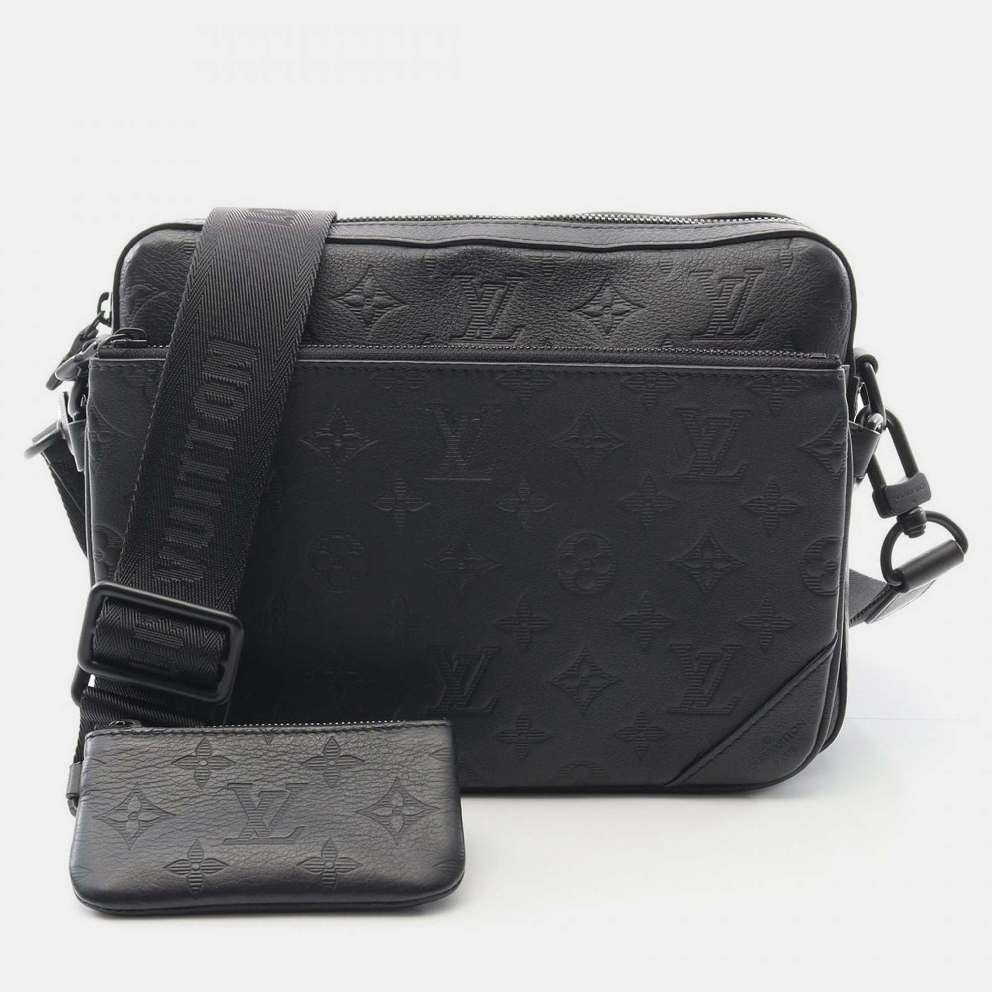 

Louis Vuitton Trio Messenger Black Monogram Shadow Leather Shoulder Bag