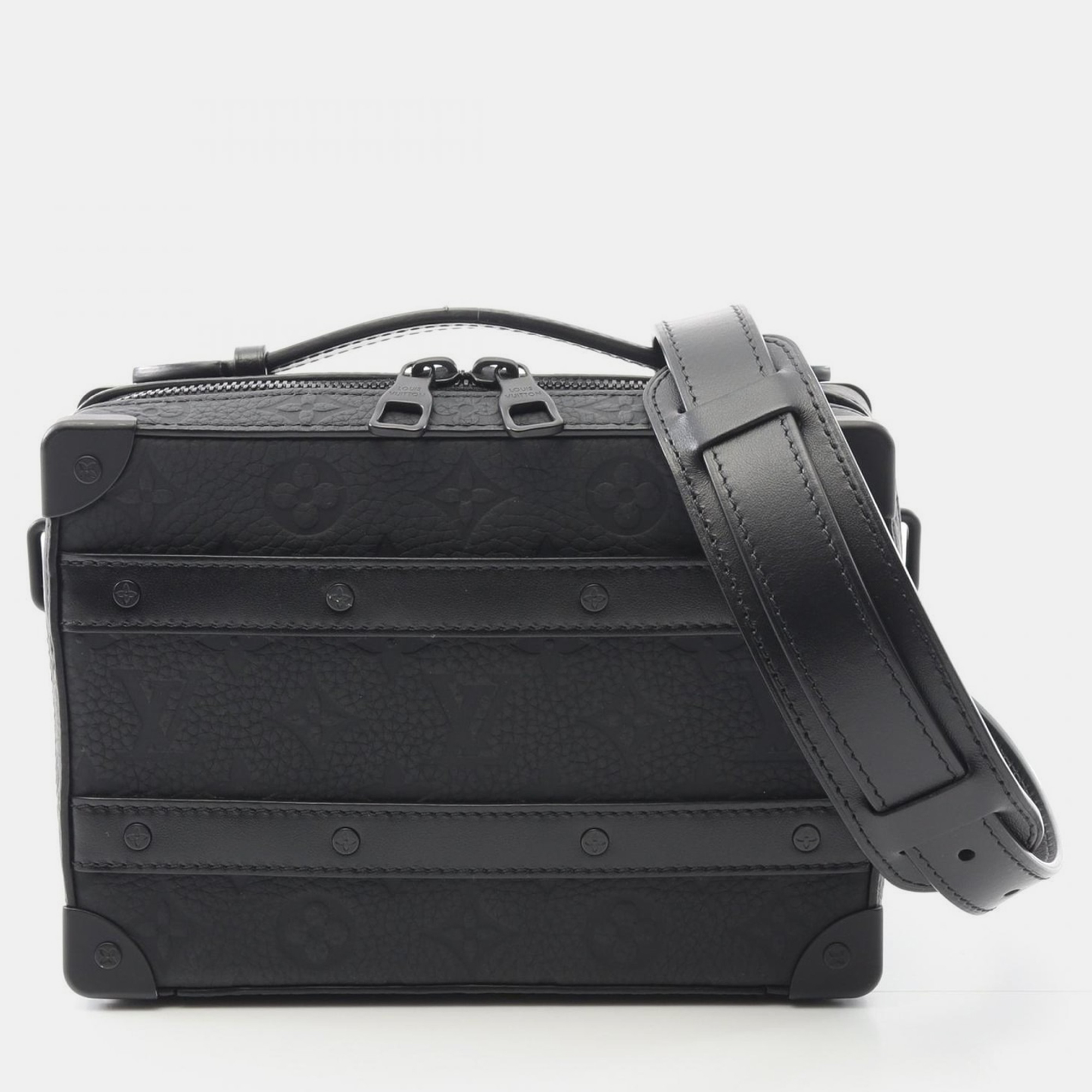 

Louis Vuitton Steering Wheel Soft Trunk Black Monogram Taurillon Shoulder Bag