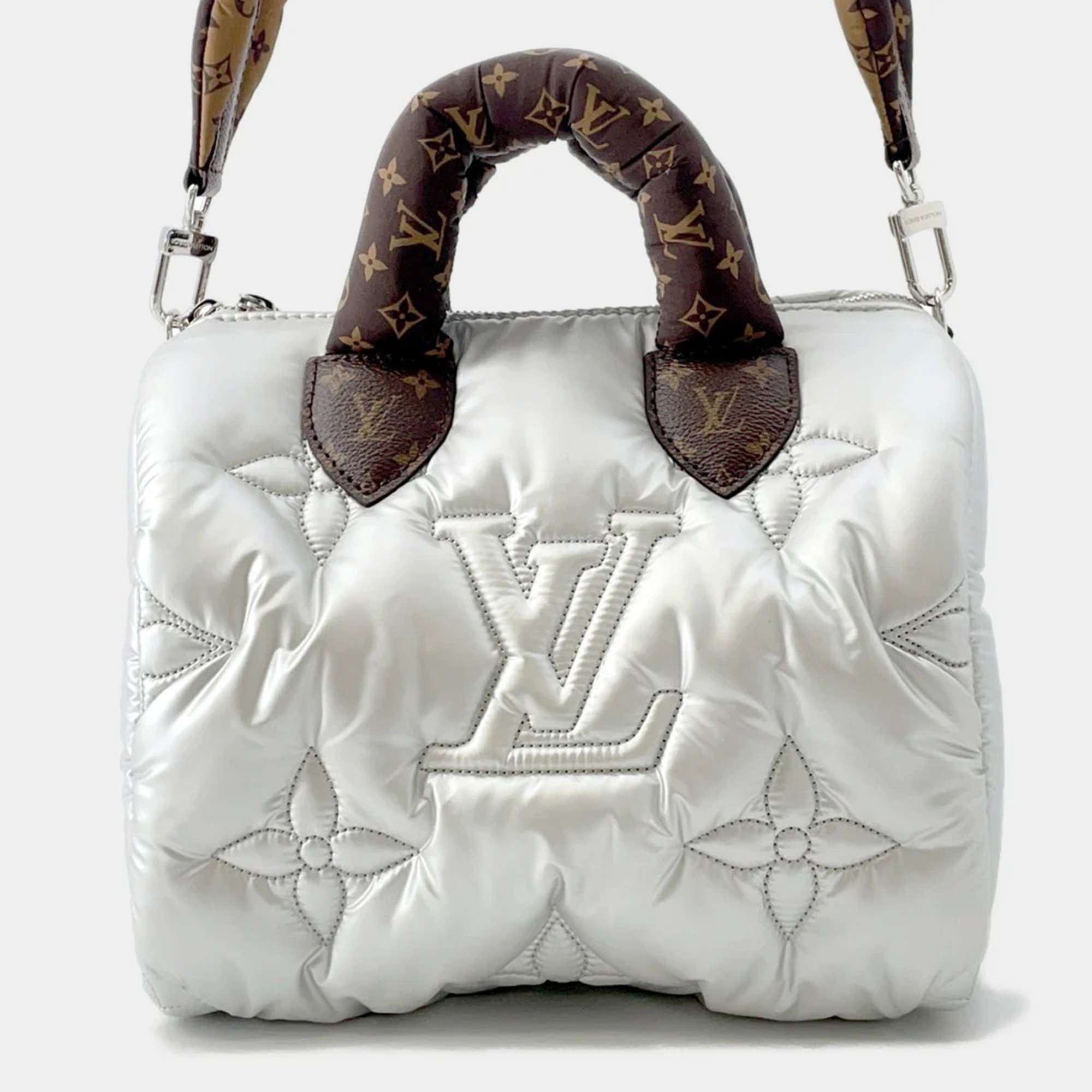 

Louis Vuitton Speedy Bandouliere Silver Recycled Metallicnylon Monogram Size
