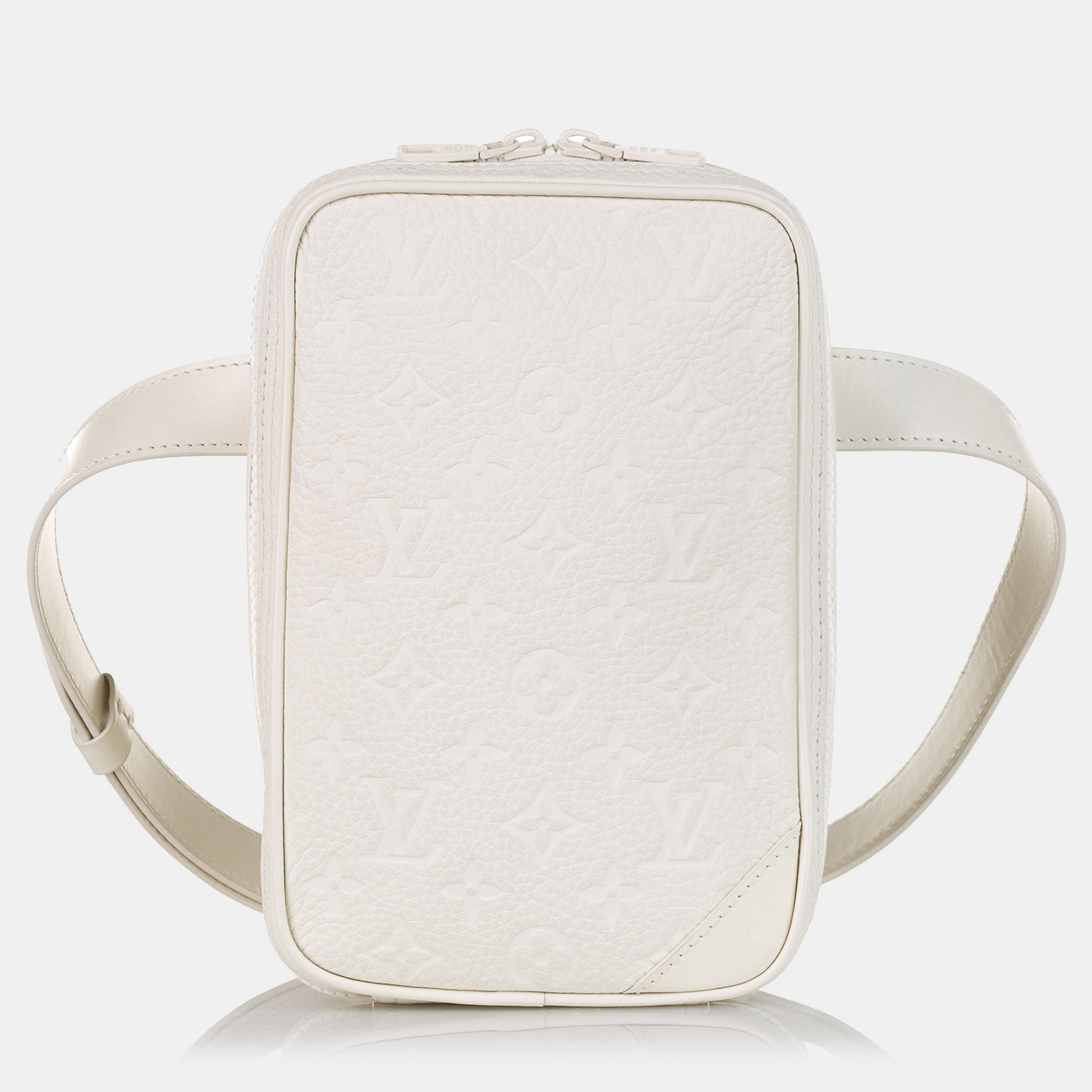 

Louis Vuitton Monogram Taurillon Utility Side, White