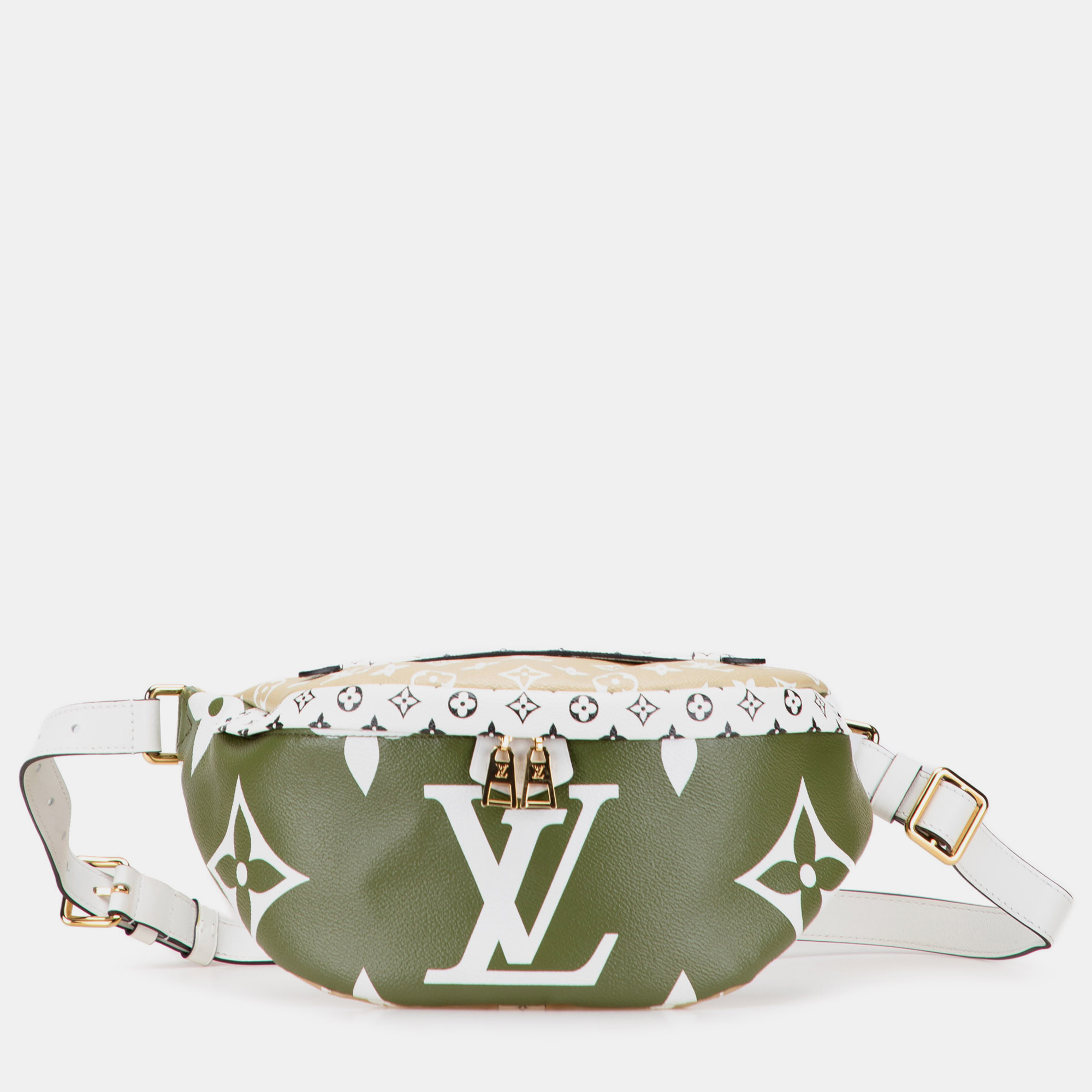 

Louis Vuitton Monogram Giant Bumbag, Green
