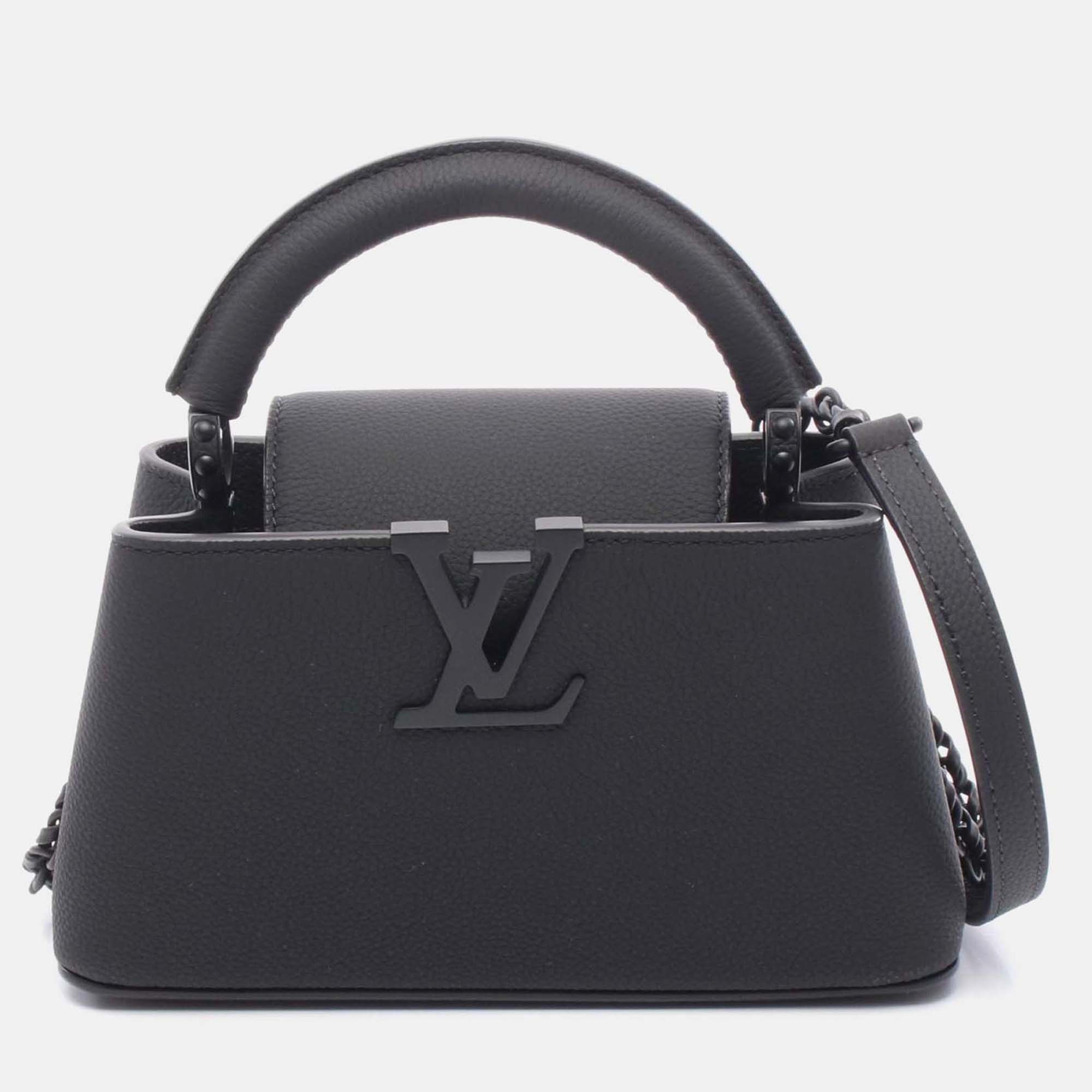 Pre-owned Louis Vuitton Capucines Ew Mini Shoulder Handbag Leather Black