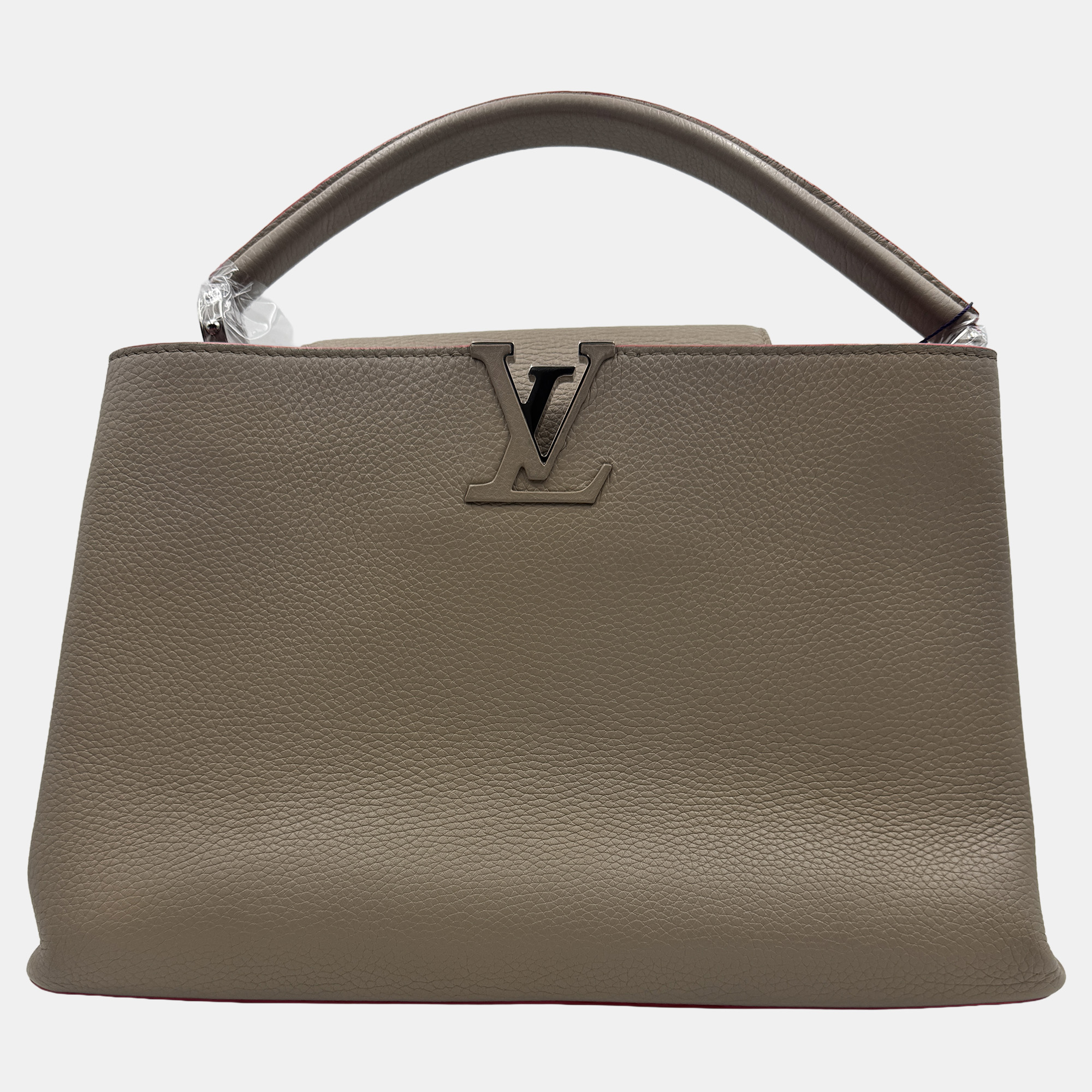 

Louis Vuitton grey Leather Capucines MM Bag