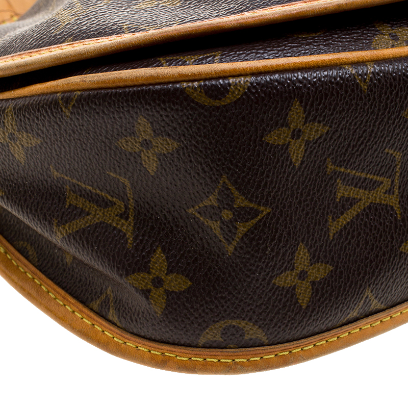 Menilmontant cloth handbag Louis Vuitton Beige in Cloth - 32558917