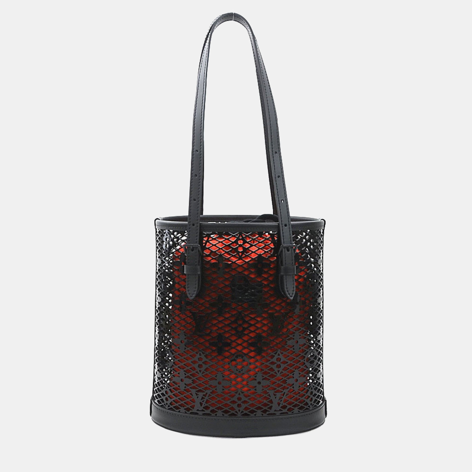 

Louis Vuitton Monogram Lace Bucket PM Black Patent Leather Handbag