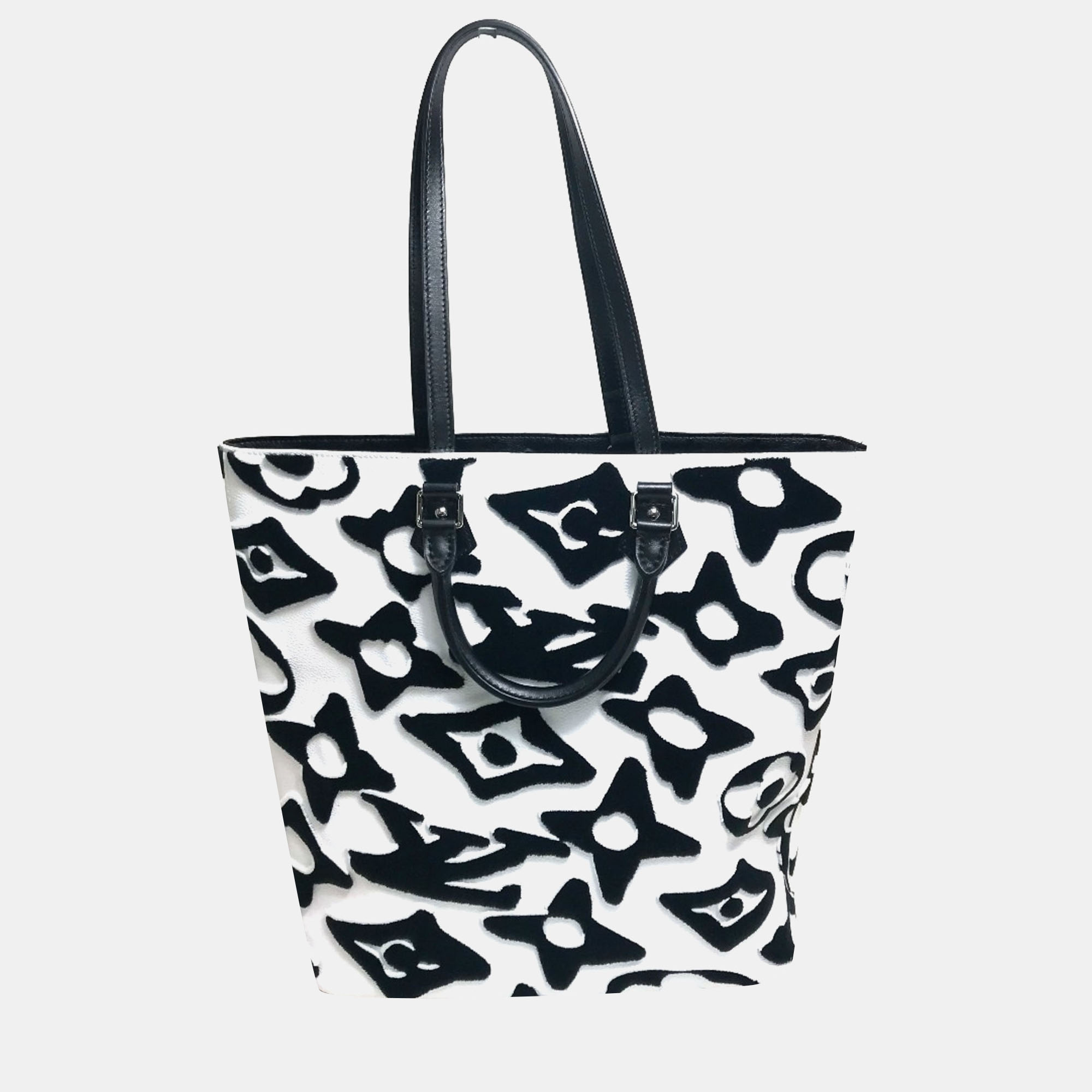 

Louis Vuitton Tufted Monogram Lvxuf Cabas Handbag/Tote Bag Coated Canvas White/Black