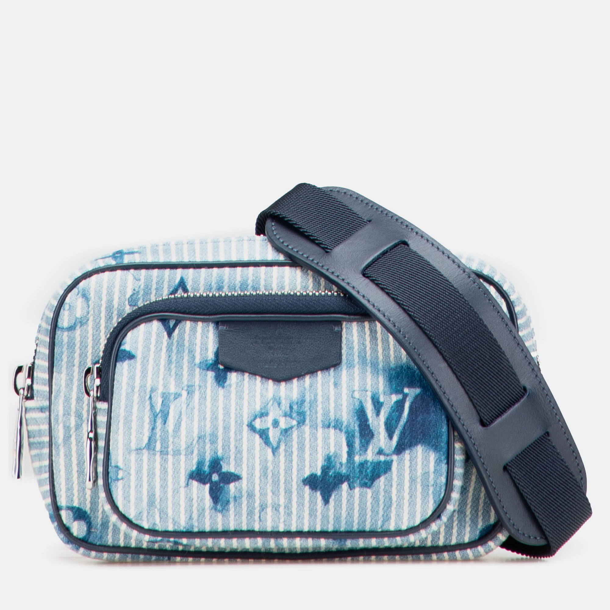 

Louis Vuitton Blue Monogram Denim Watercolor Hickory Stripes Outdoor Pouch