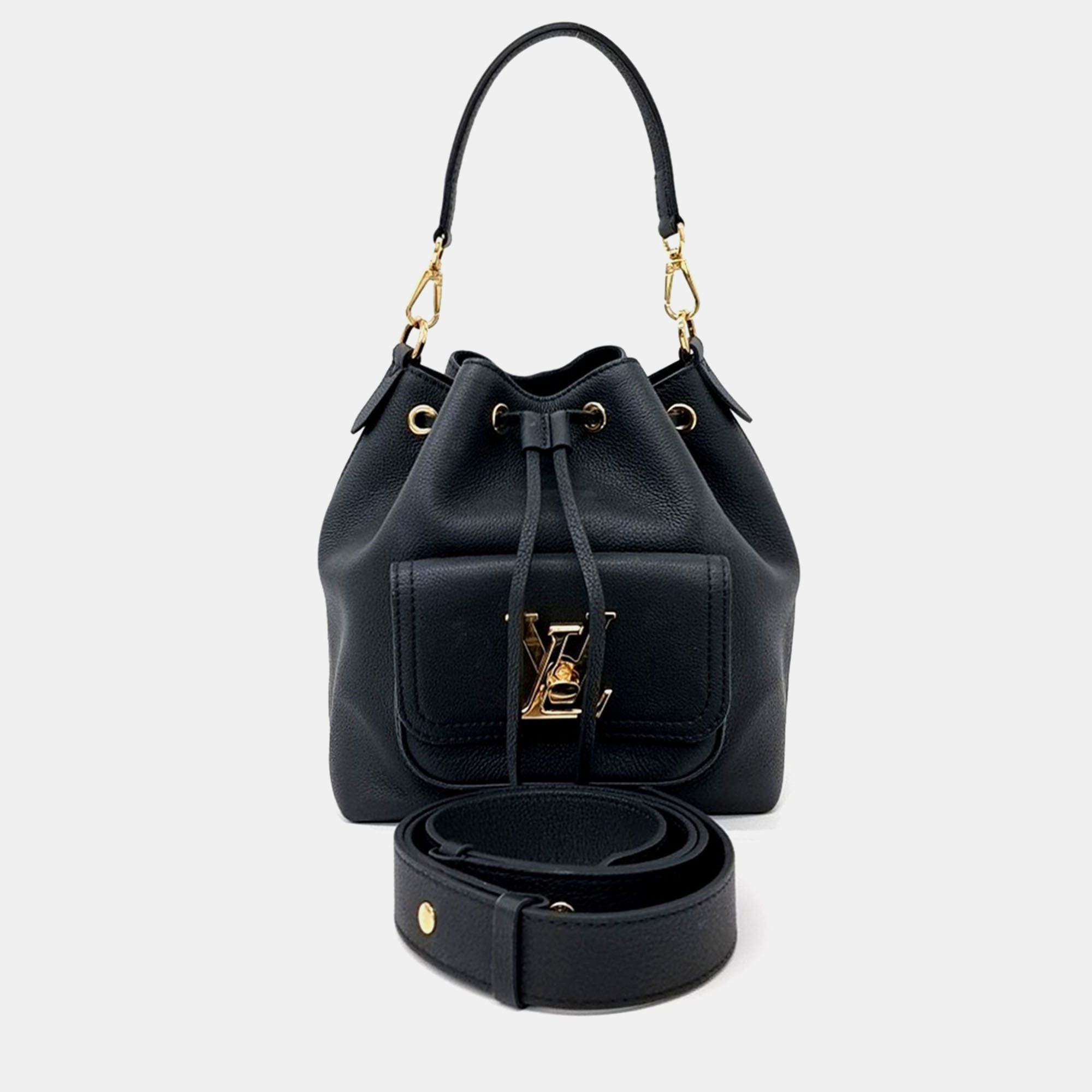 

Louis Vuitton Black Leather Lockme Bucket