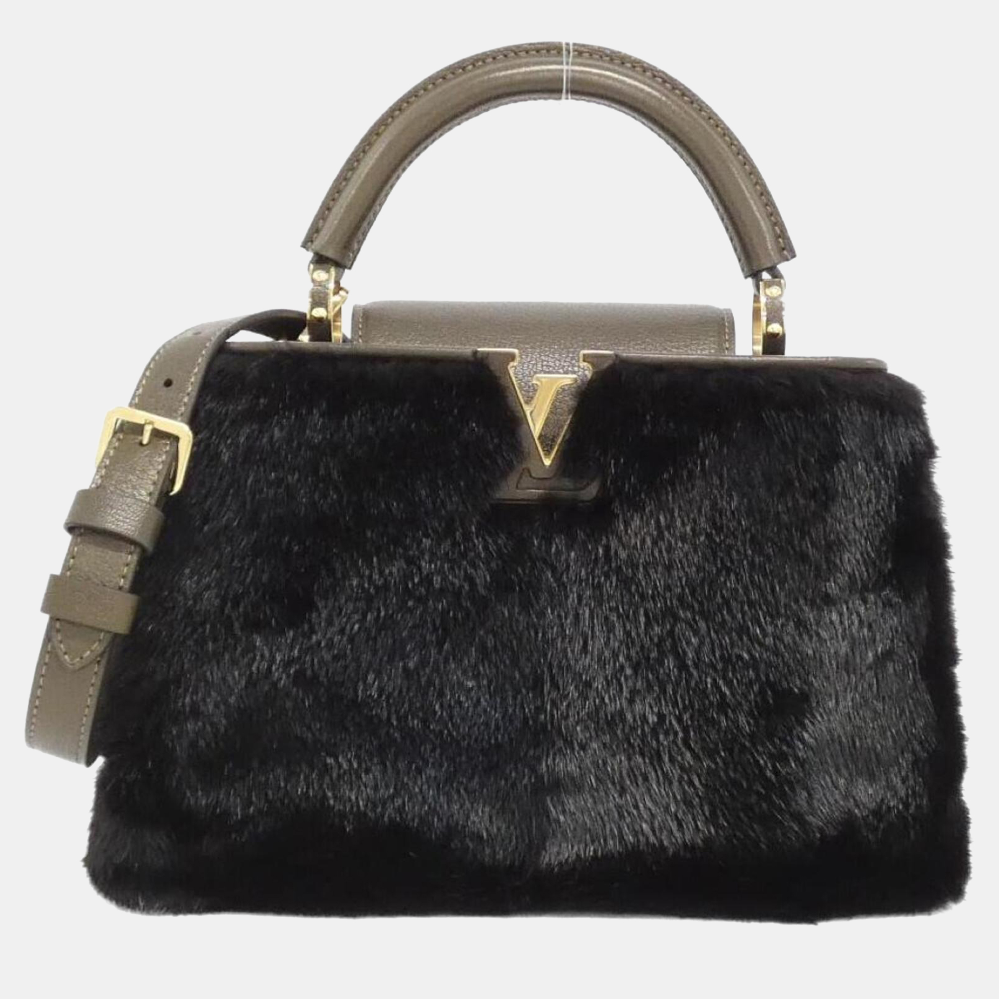 

Louis Vuitton Capucines Bb Handbag, Black