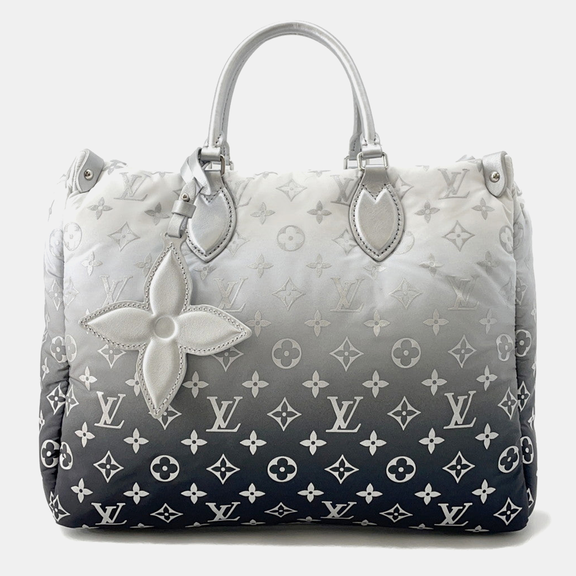 Pre-owned Louis Vuitton Lv Ski Onthego Frost Monogram Nylon Size Mm In Black