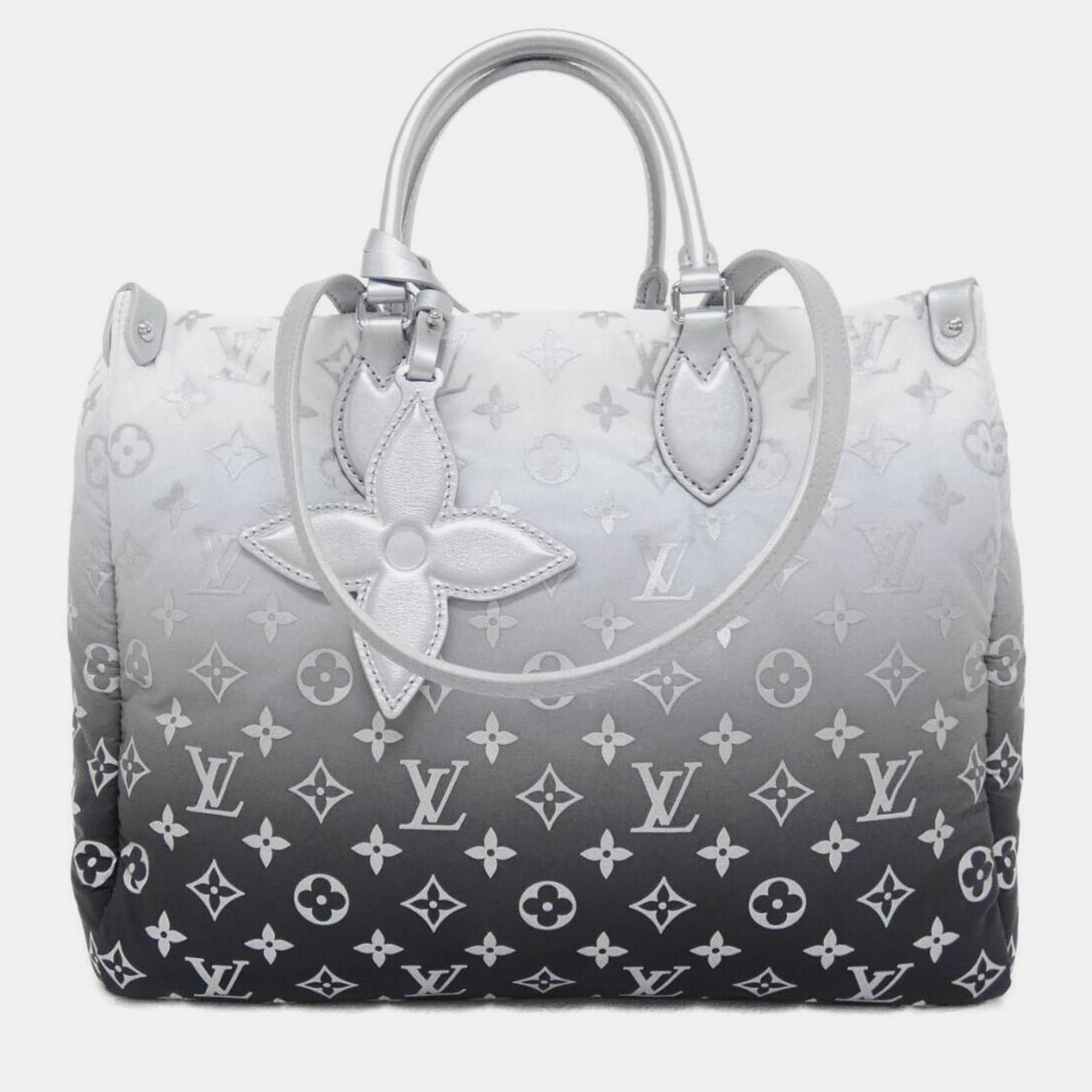 

Louis Vuitton Monogram LV Ski OnTheGo MM Monogram Canvas Tote Bag, Grey