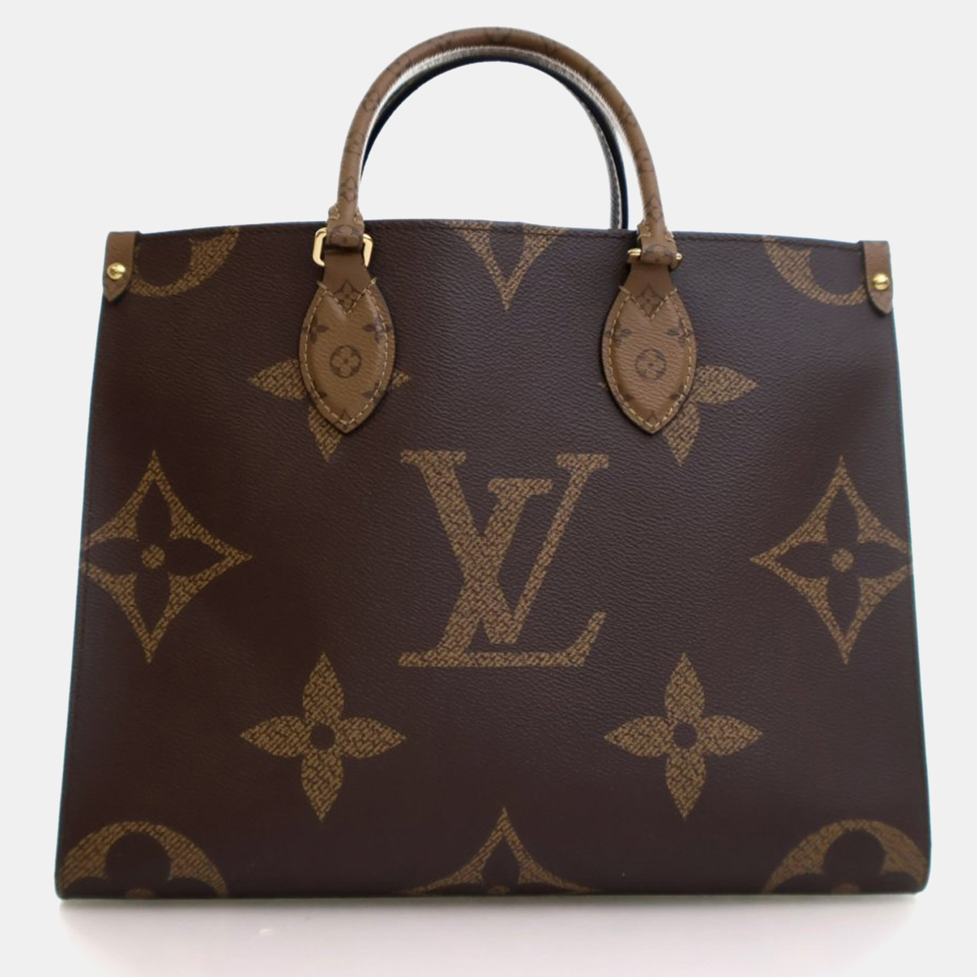 

Louis Vuitton Reverse Giant Monogram OnTheGo MM, Brown
