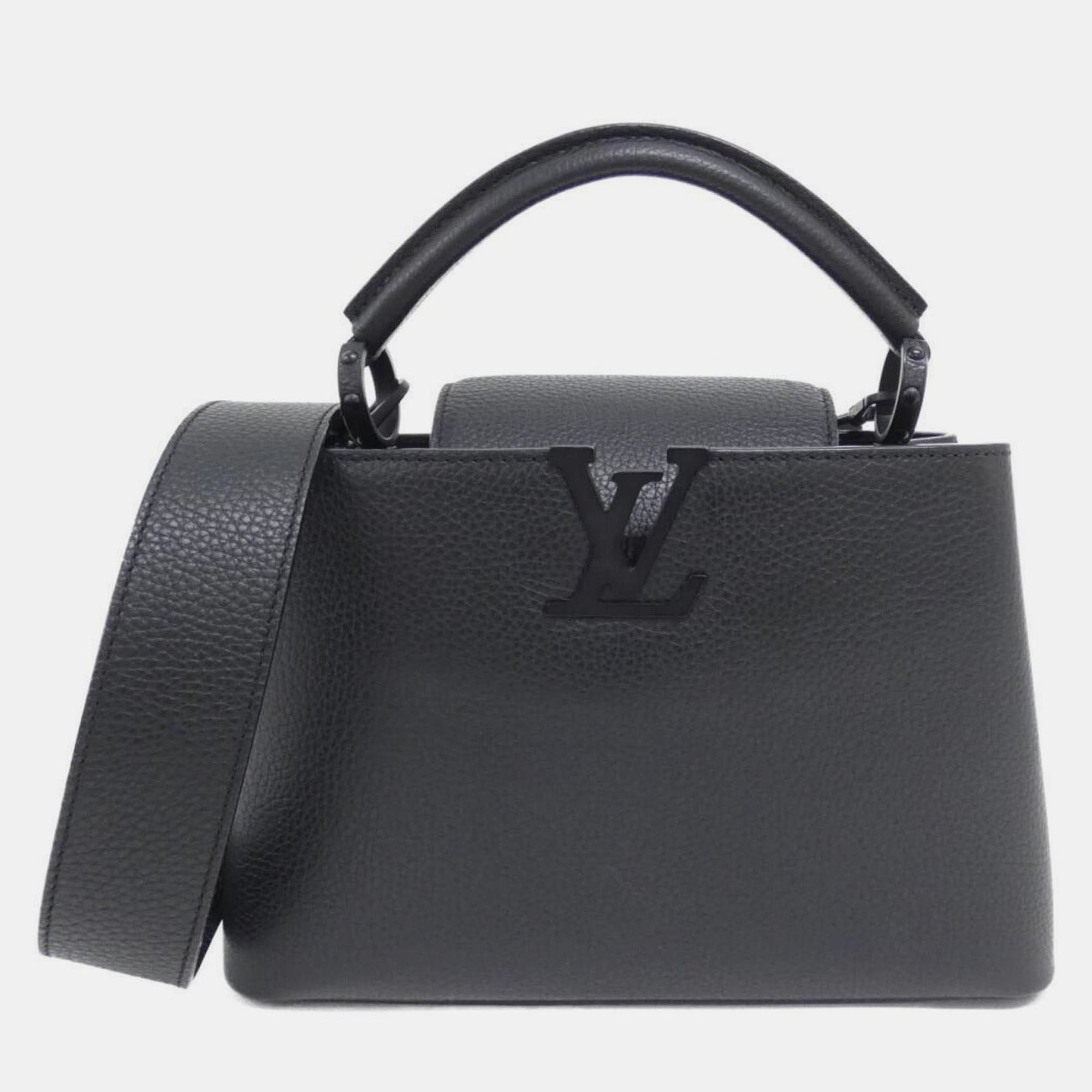 

Louis Vuitton Capucines Bb Handbag, Black