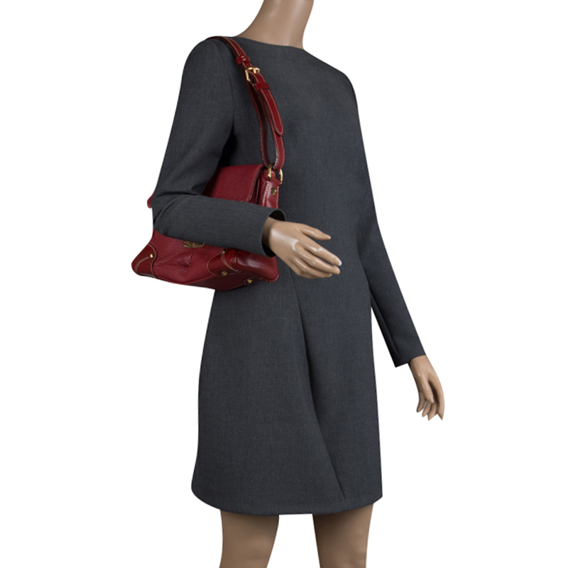 

Louis Vuitton Red Leather Shoulder Bag