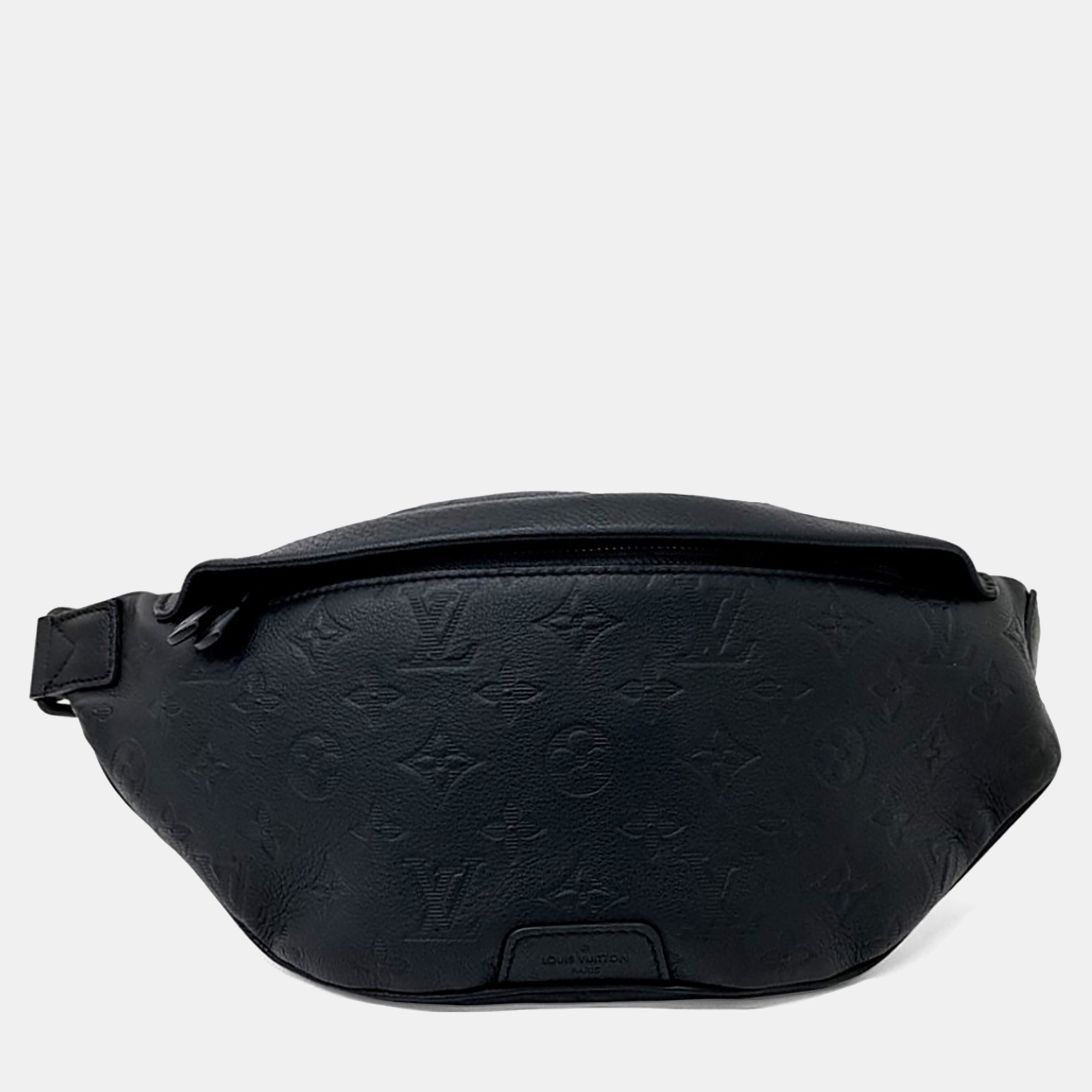 

Louis Vuitton Black Leather Discovery Bum Bag