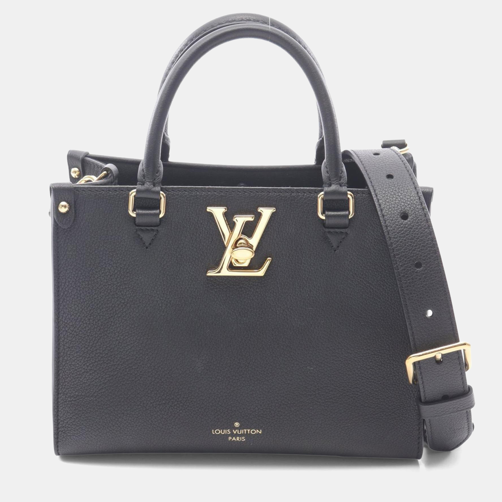

Louis Vuitton Lock & Go Shoulder Bag In Grained Calf Leather Black