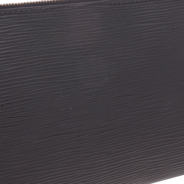 Pochette accessoire cloth handbag Louis Vuitton Black in Cloth - 18329719