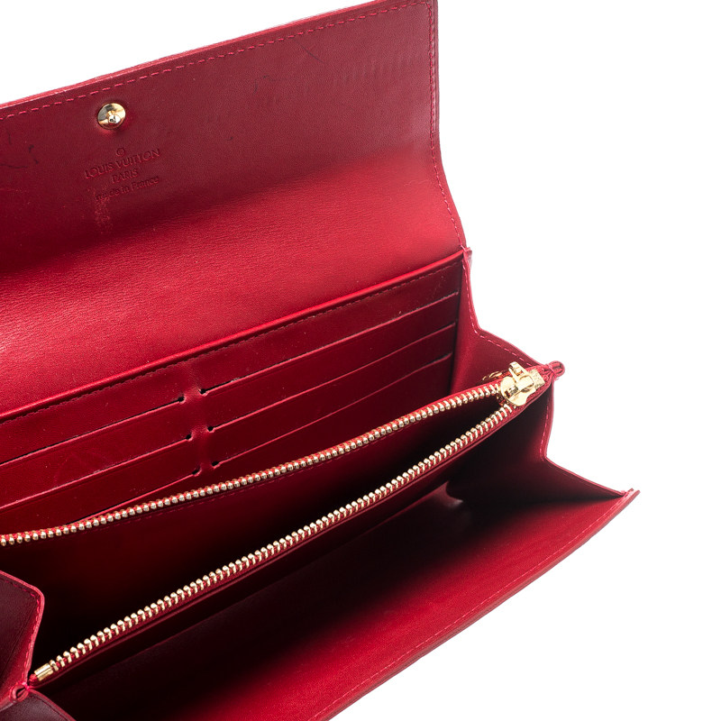 

Louis Vuitton Pomme D’amour Monogram Vernis Sarah Continental Wallet, Red