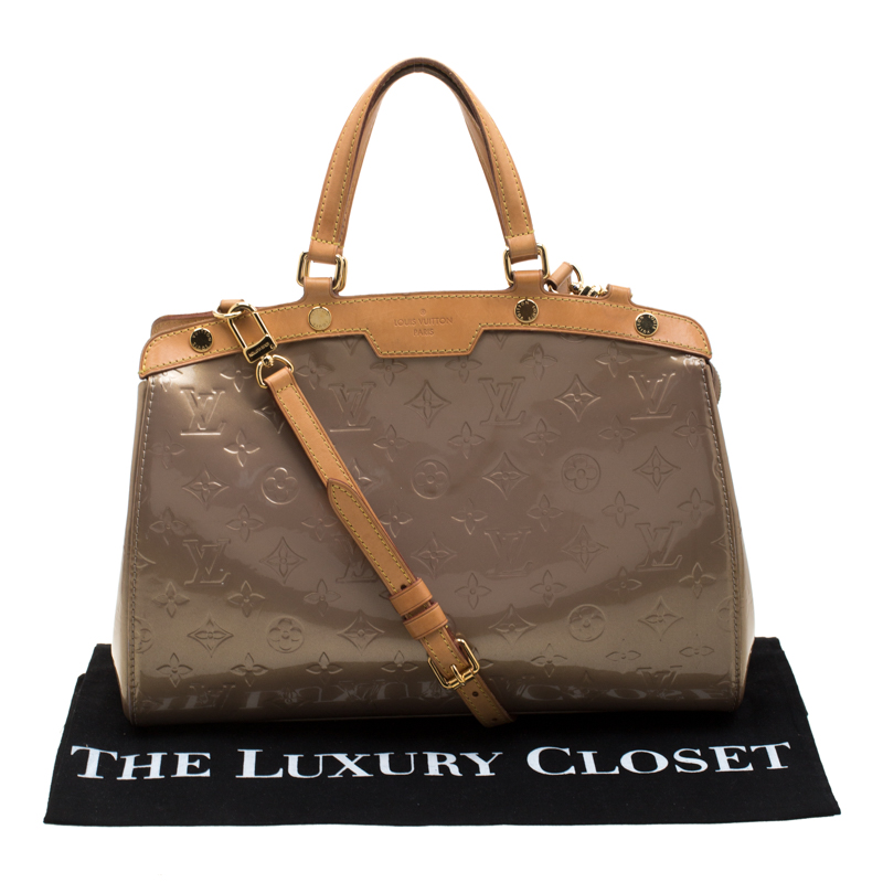 100% Auth Louis Vuitton MM fuchsia vernis patent Brea bag with