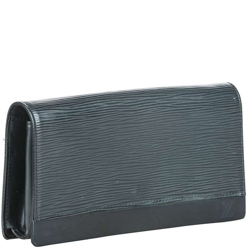 

Louis Vuitton Black Epi Leather Honfleur Clutch