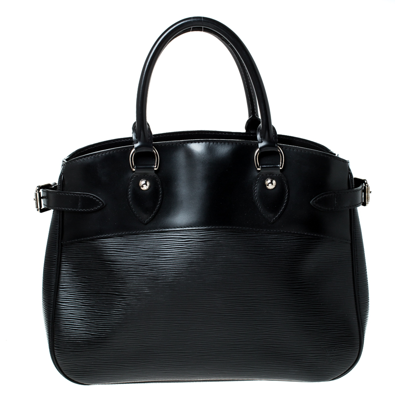 Buy Louis Vuitton Black Epi Leather Passy PM Bag 227464 at best price | TLC