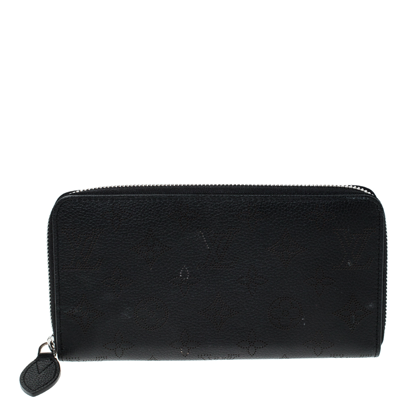 Louis Vuitton Black Monogram  Mahina Leather Zippy Wallet