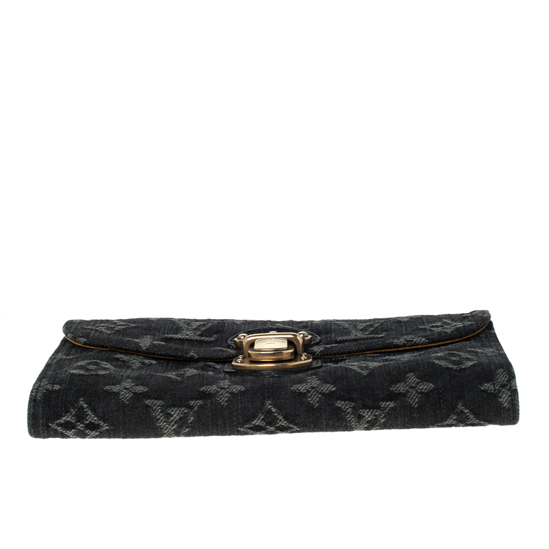 Louis Vuitton Black Monogram Denim Amelia QJACHWECKB003