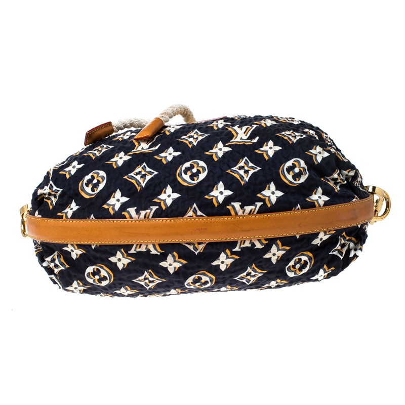 Louis Vuitton Bulles PM Monogram Navy Blue Nylon LV Bag, Women's Fashion,  Bags & Wallets, Purses & Pouches on Carousell