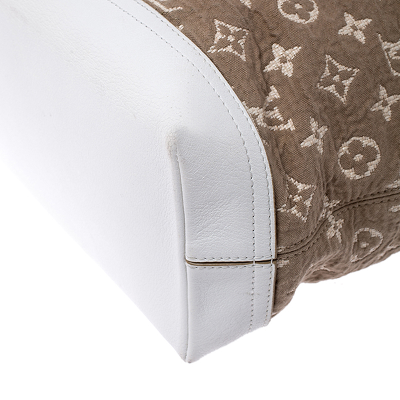 Louis Vuitton Limited Edition Blanc Monogram Sabbia Besace Bag