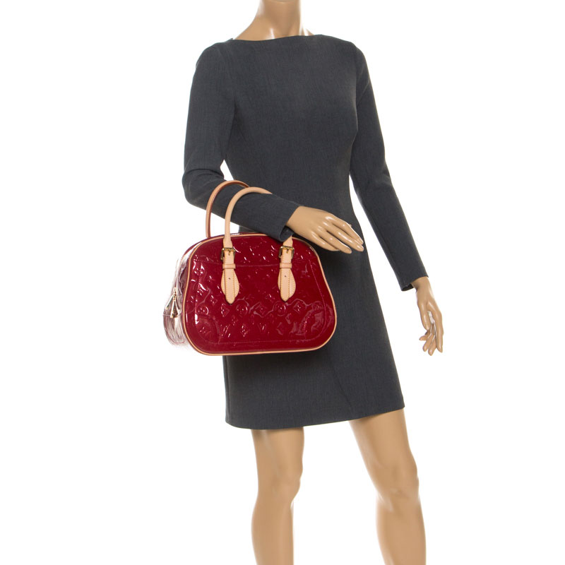 

Louis Vuitton Pomme D’amour Monogram Vernis Summit Drive Bag, Red