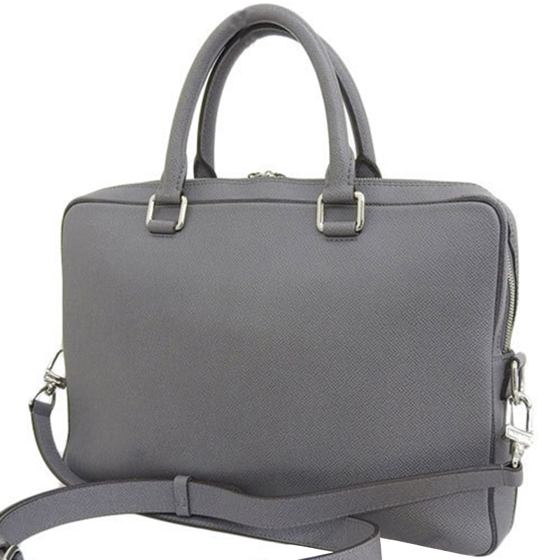 

Louis Vuitton Gray Taiga Leather Business Bag, Grey