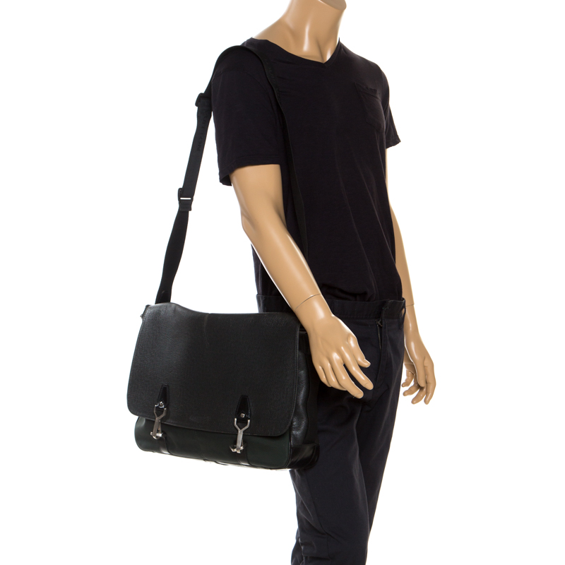 Louis Vuitton Black Taiga Outdoor Messenger Ltd. Ed. PM Bag – The Closet