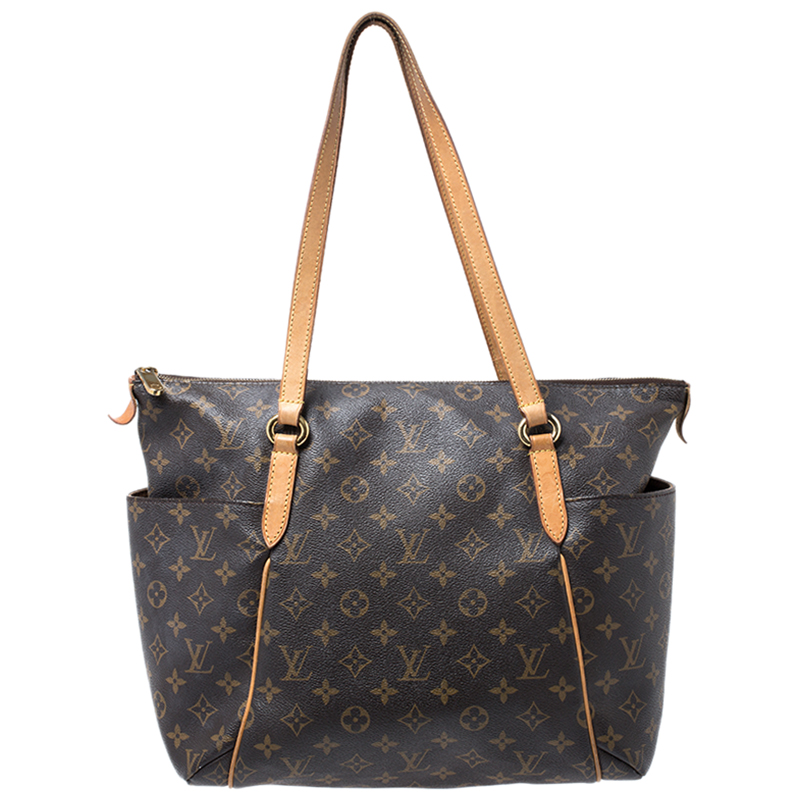 مملوكة مسبقًا حقيبة لوي فيتون توتالي كانفاس مونوغرامي