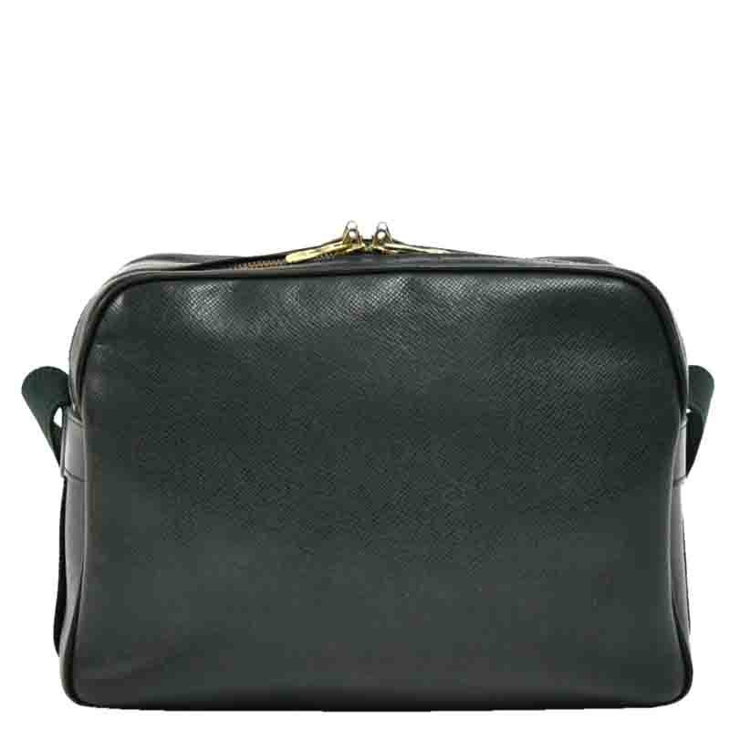 

Louis Vuitton Green Taiga Leather Reporter Bag